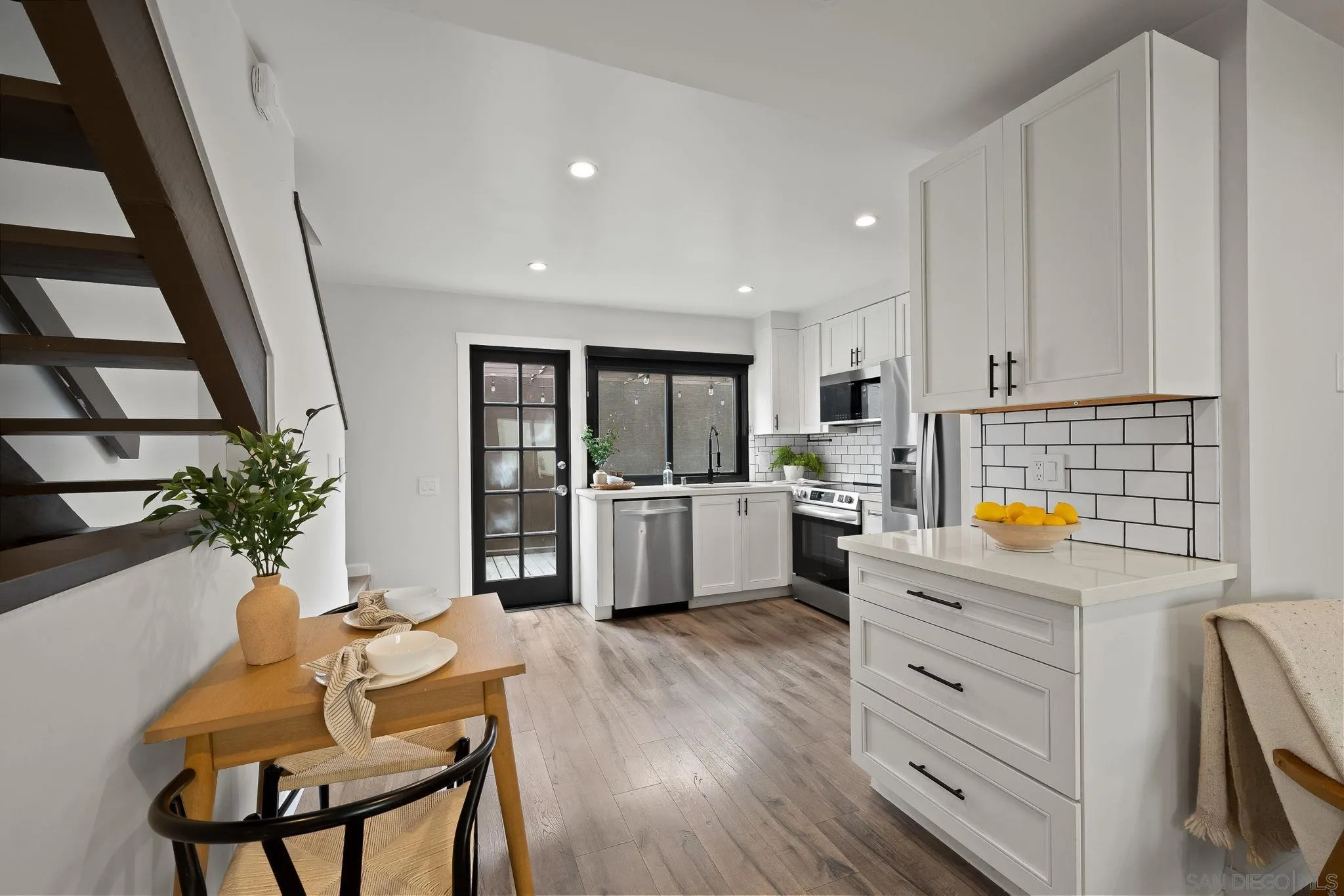 https://cdn.realtyfeed.com/cdn/127/260021376/81c427ebffe357e052aa02c82aa06a2b.webp