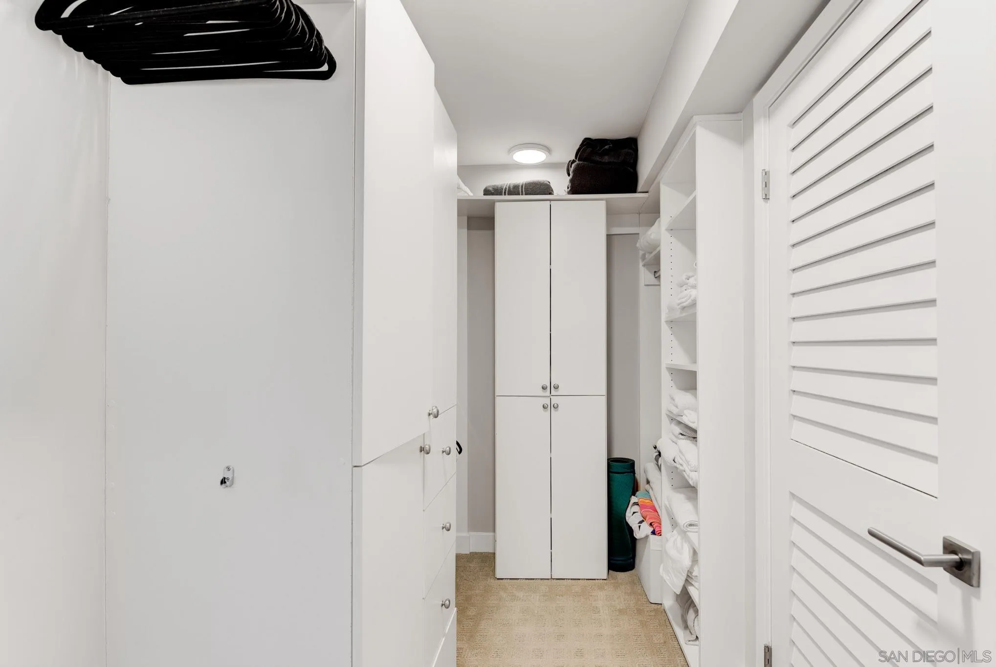https://cdn.realtyfeed.com/cdn/127/260021377/fe5b7abe4e71fb766c1f311bdcd9ae8b.webp