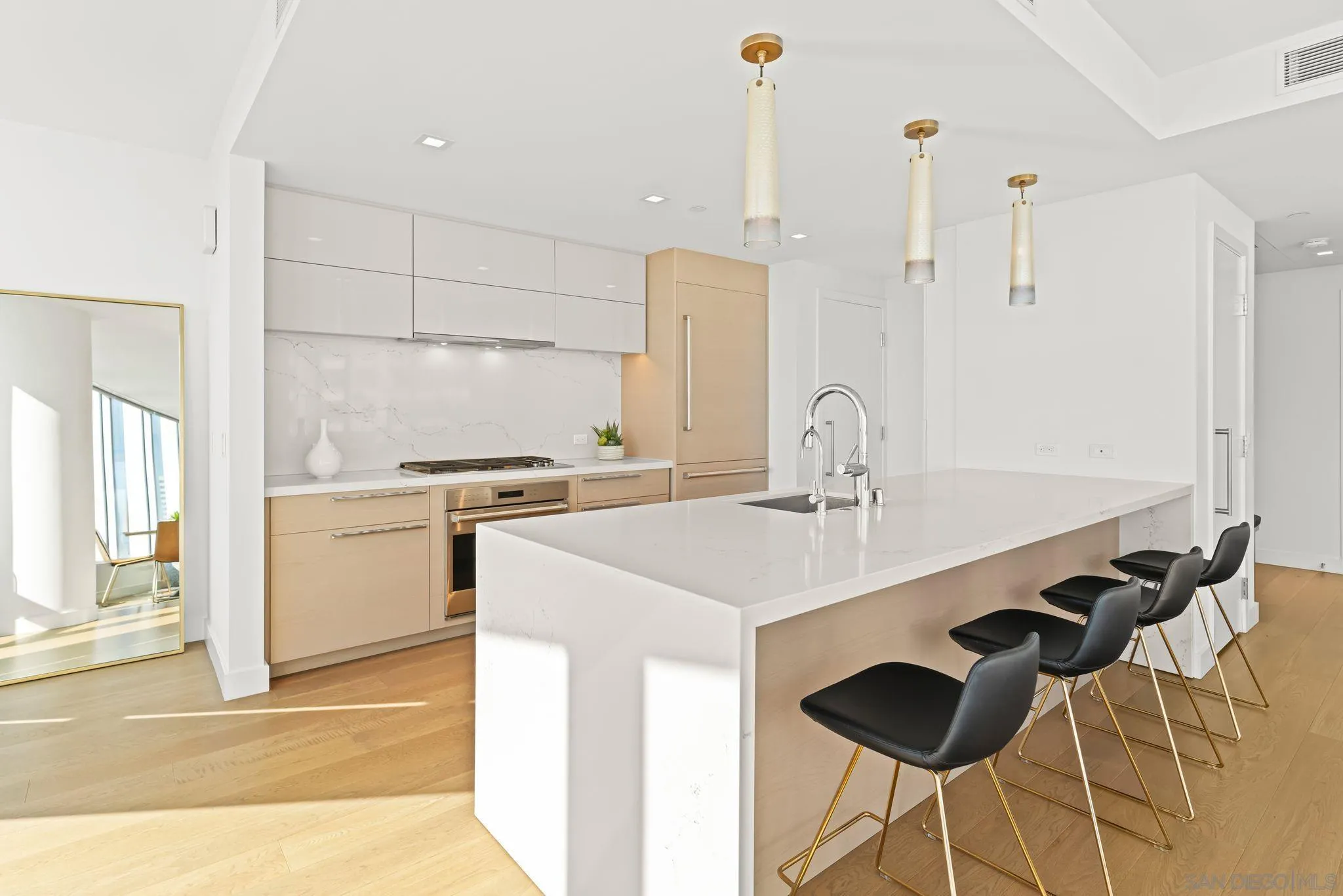 https://cdn.realtyfeed.com/cdn/127/260021380/65f298ed097801e19b804a3f33e3638f.webp