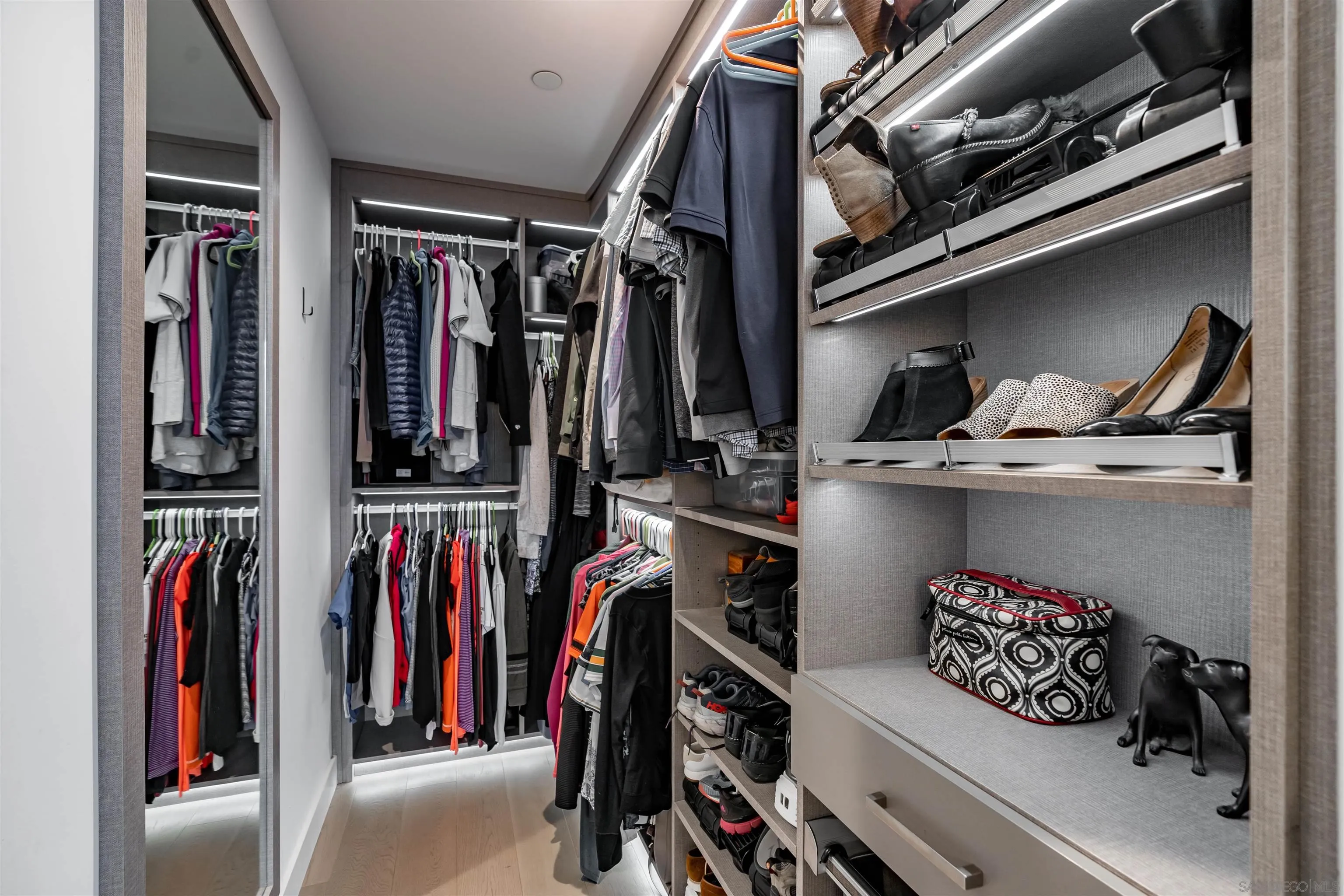 https://cdn.realtyfeed.com/cdn/127/260021380/9a4f871ce1233b90618b6bb3df04c897.webp
