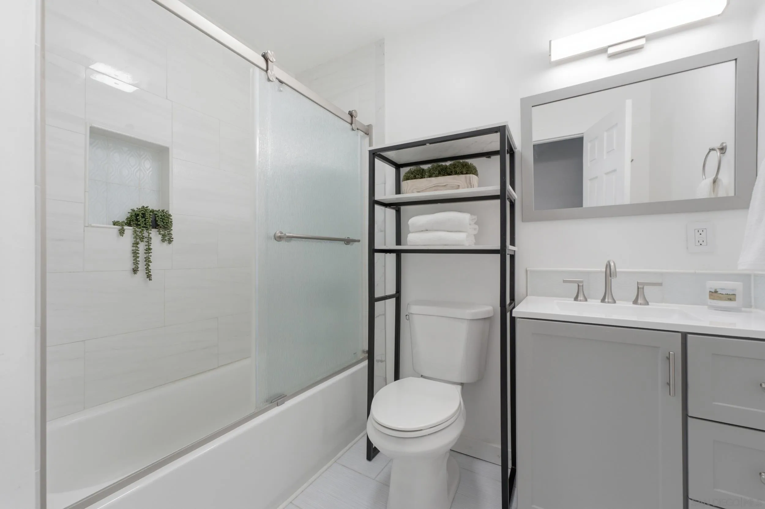 https://cdn.realtyfeed.com/cdn/127/260021384/46daf033a9ee9f2a563d9f394538d821.webp