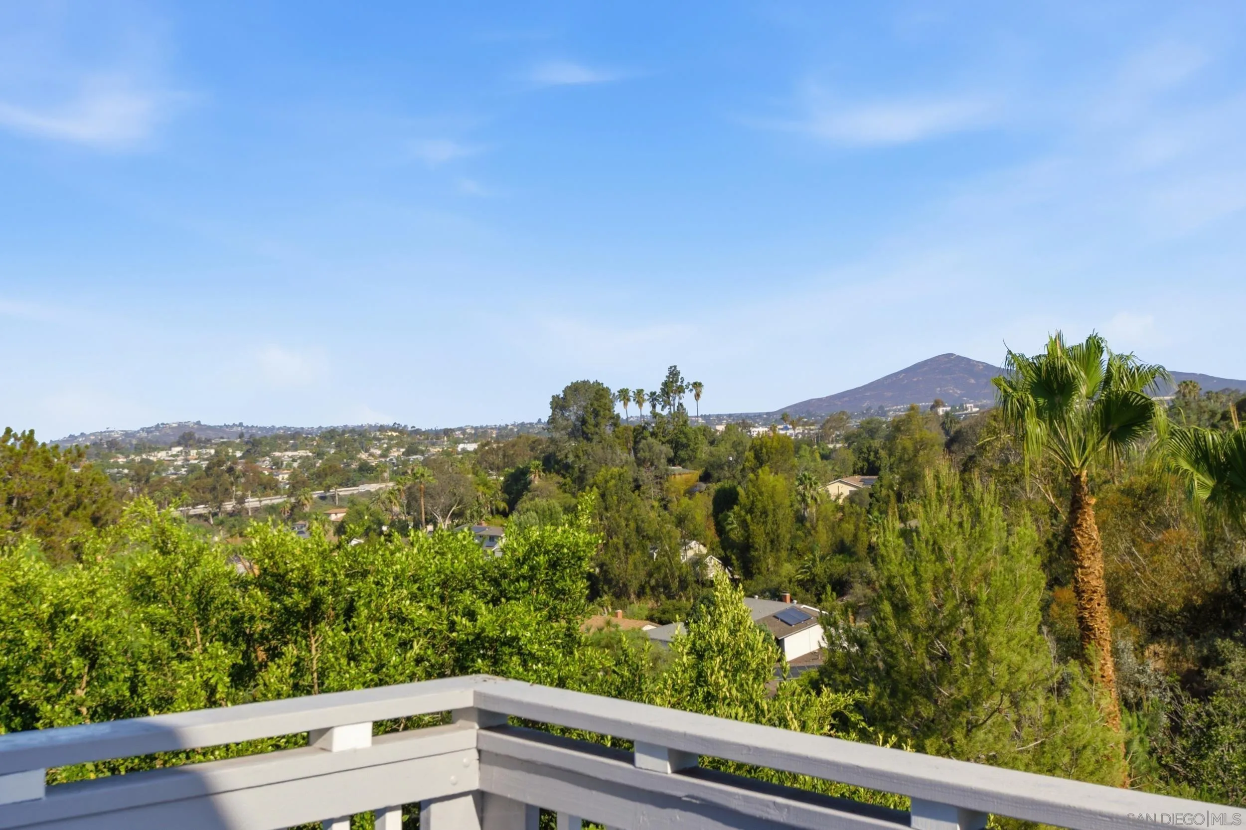 https://cdn.realtyfeed.com/cdn/127/260021384/5037438c4dfbd38dea9517e82c0ae203.webp