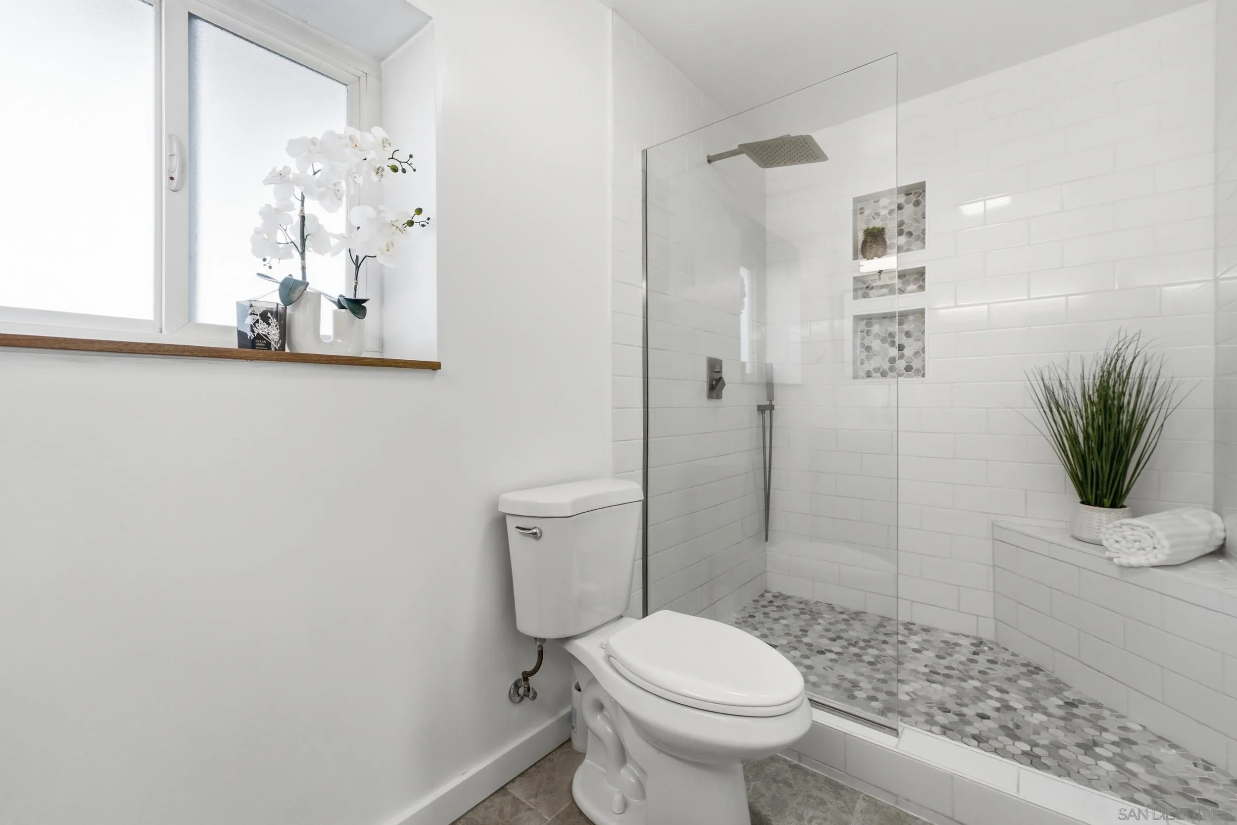 https://cdn.realtyfeed.com/cdn/127/260021384/60eef4257fdfc45c716ebd57dc4cce9e.webp