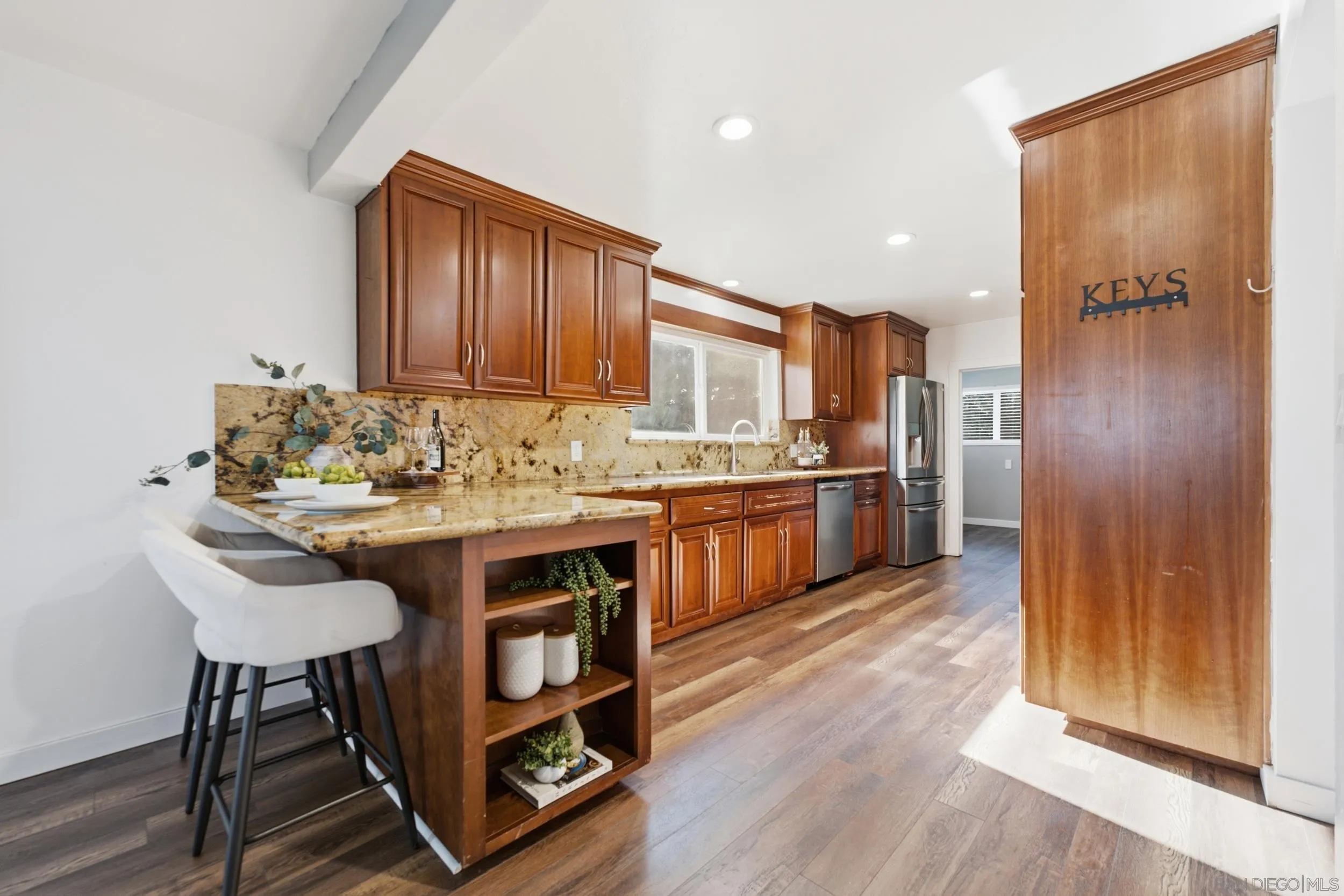 https://cdn.realtyfeed.com/cdn/127/260021384/6fe063873a7dcc781a2be1dd927b0ab5.webp