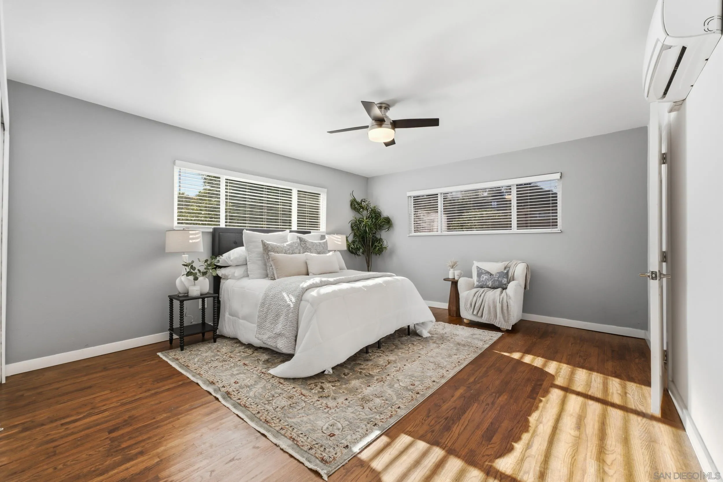 https://cdn.realtyfeed.com/cdn/127/260021384/87da8aa63b4e2a95b7800025bc5db55c.webp