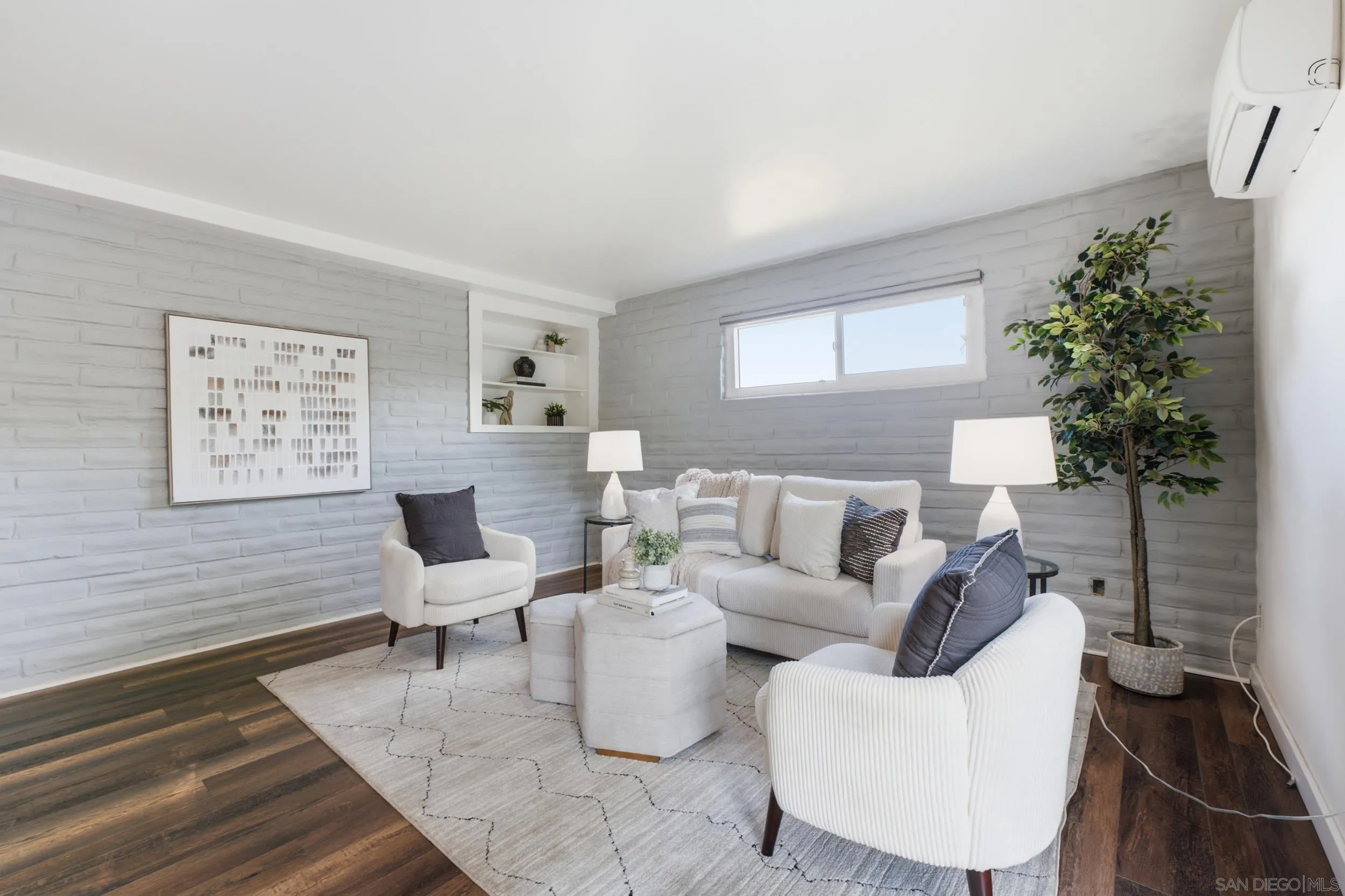 https://cdn.realtyfeed.com/cdn/127/260021384/ada07f4d985618410415a9214d12b6d3.webp