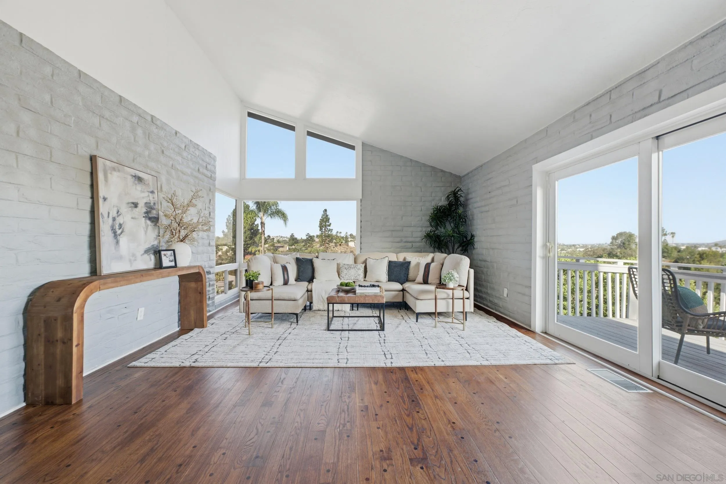 https://cdn.realtyfeed.com/cdn/127/260021384/cab7495ba74d4e7df532341acf20694e.webp