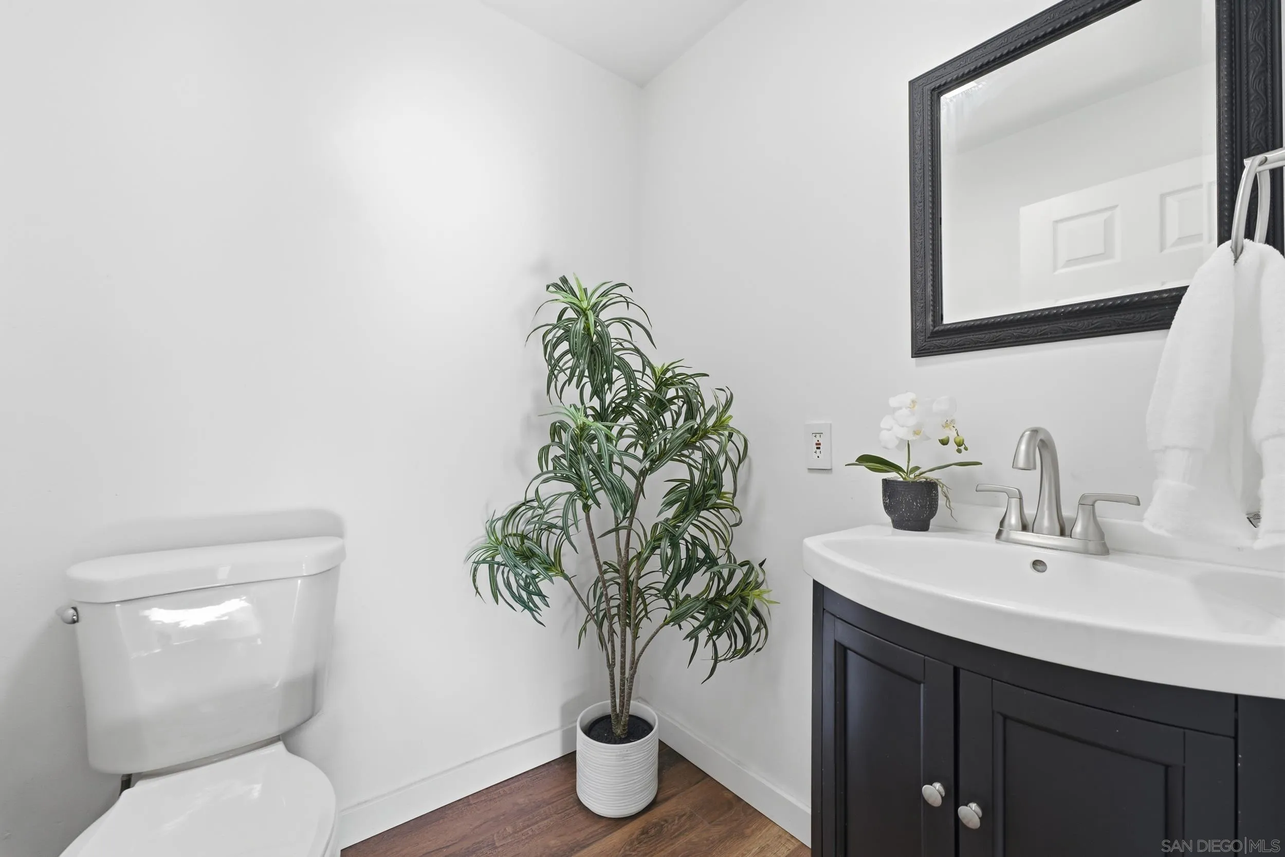 https://cdn.realtyfeed.com/cdn/127/260021384/dfa1e773bac861d5e5c882082136daa1.webp