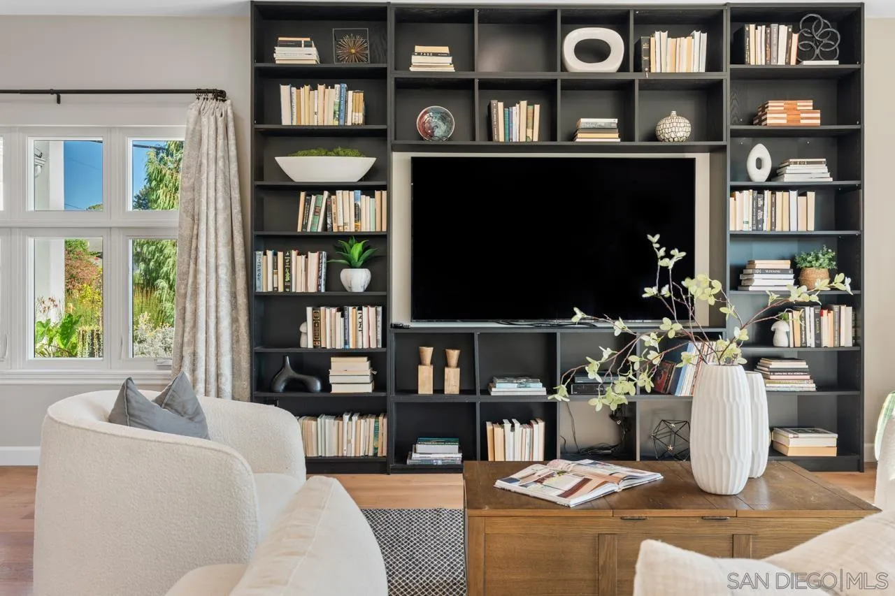 https://cdn.realtyfeed.com/cdn/127/260021386/1594e65b4ae29c2723f2a9299bfd3b89.webp