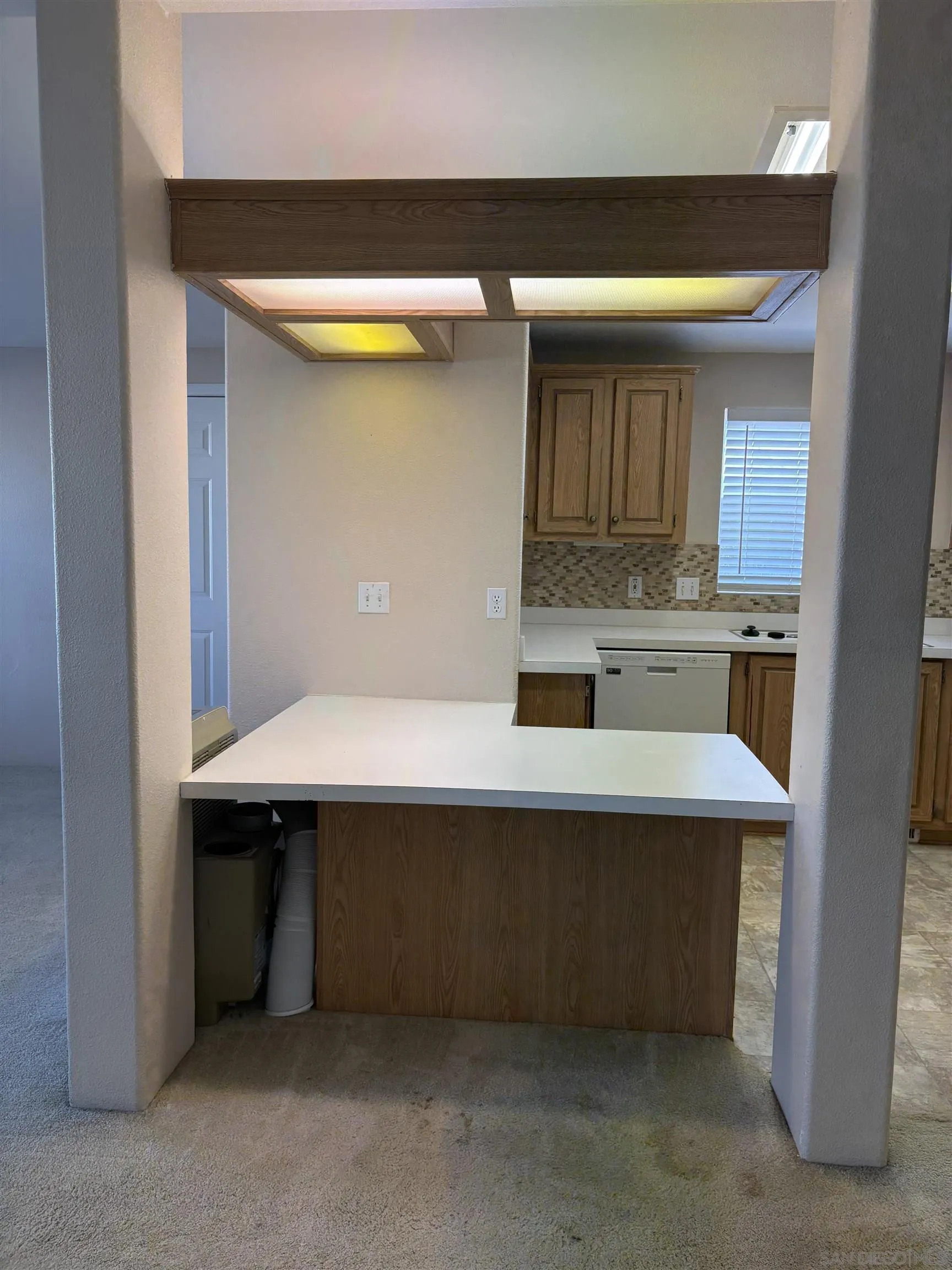 https://cdn.realtyfeed.com/cdn/127/260021387/c1f608544bc68b556cc5428907b7b9c2.webp
