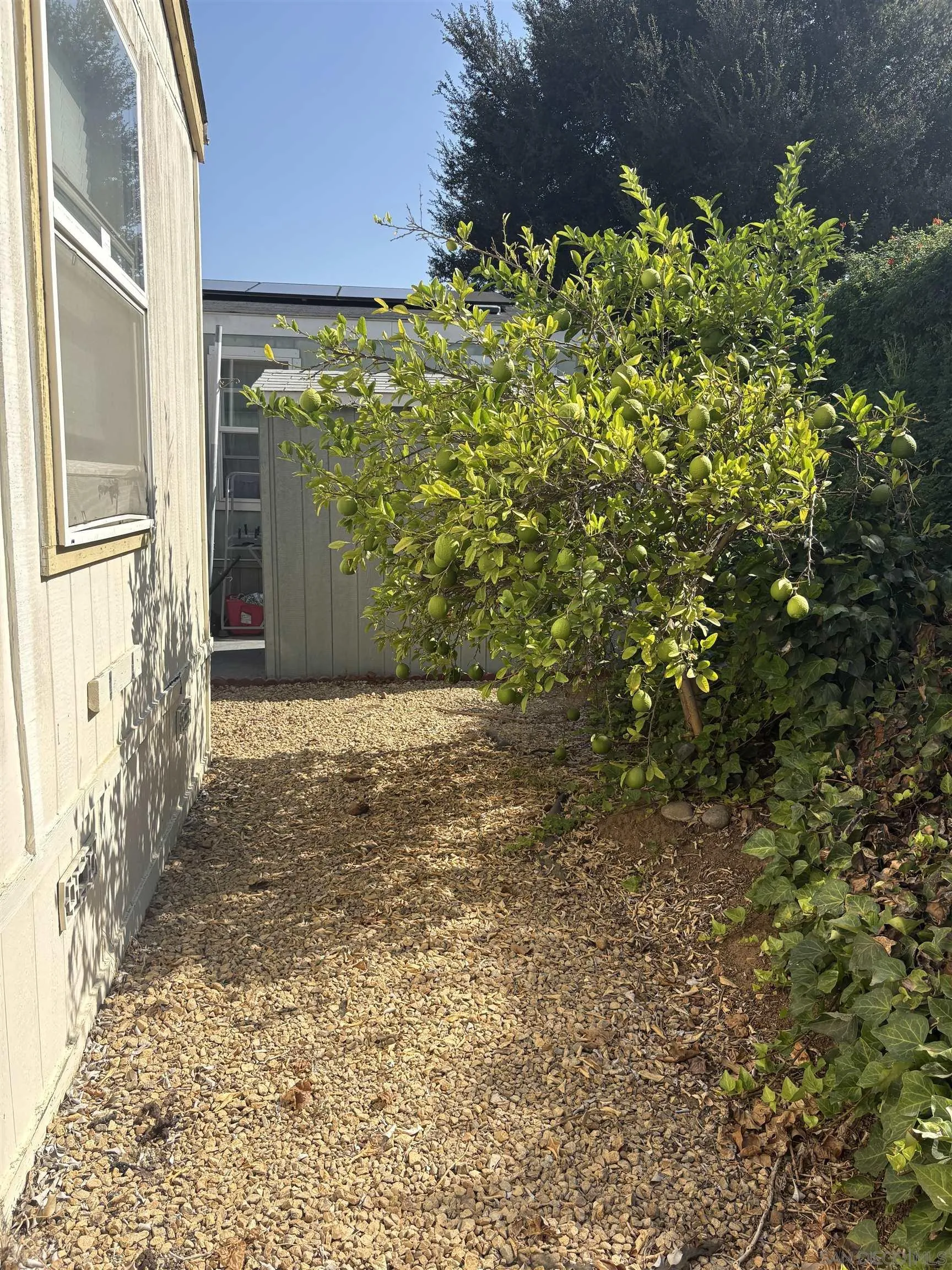 https://cdn.realtyfeed.com/cdn/127/260021387/ce841f9d78463ae7898bc5d013c9dede.webp