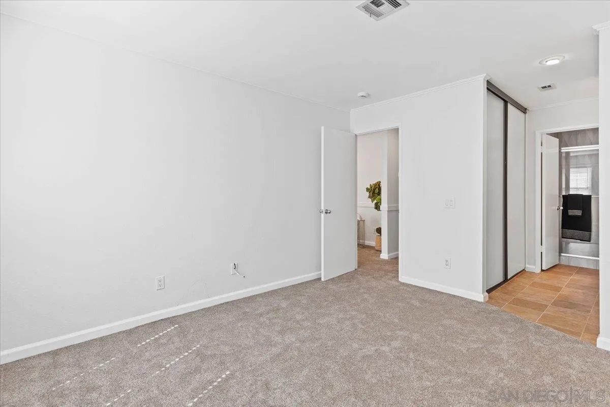 https://cdn.realtyfeed.com/cdn/127/260021399/a571e45e1a92241eb3bb1360832ff935.webp