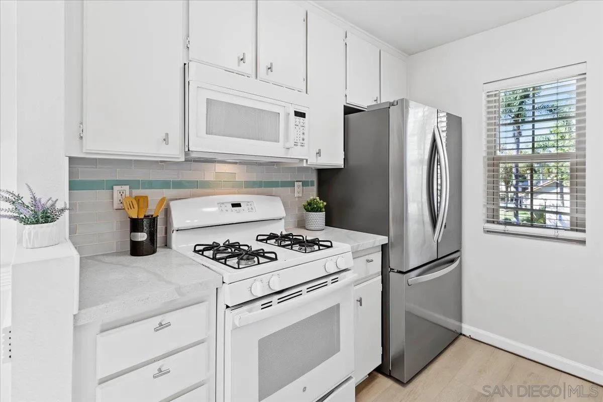 https://cdn.realtyfeed.com/cdn/127/260021399/d83ffd29f440a6a2ace7d71e82ce2dce.webp