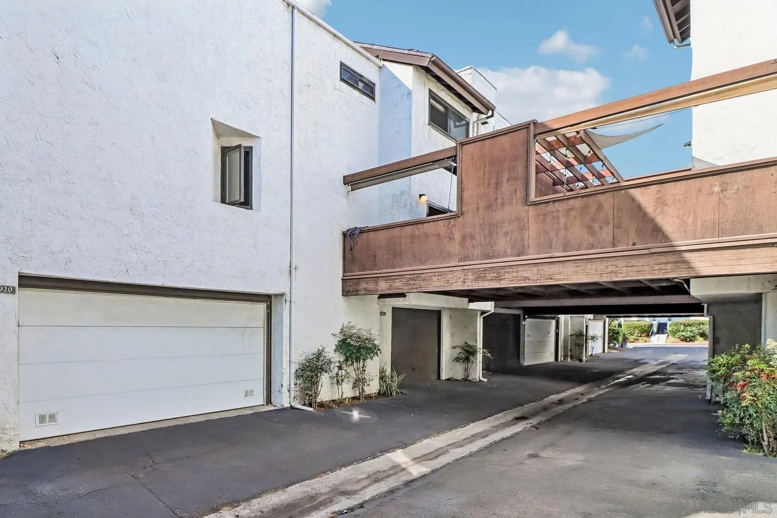 https://cdn.realtyfeed.com/cdn/127/260021404/07bc5da85ede05f733f113e85fc108e9.webp