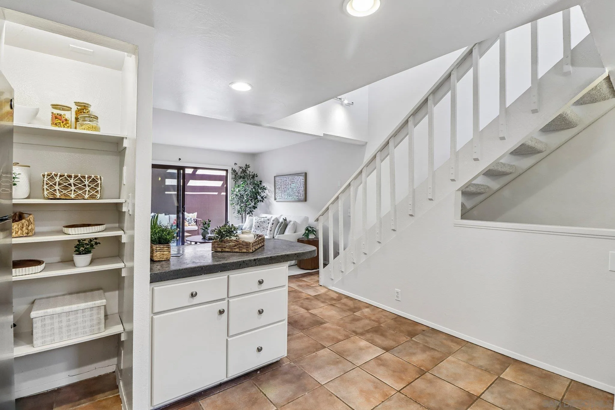 https://cdn.realtyfeed.com/cdn/127/260021404/dffc8ec0c8aa79132dfe11b7bbf0a140.webp