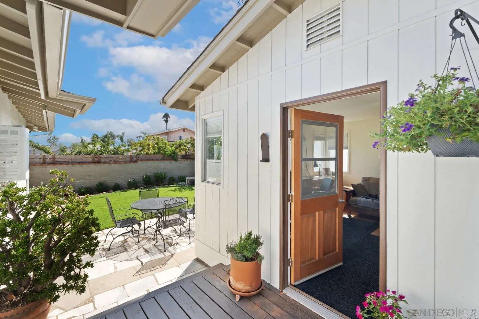 https://cdn.realtyfeed.com/cdn/127/260021414/ad22f0e157372cd9a9f27a415b2b3a51.webp