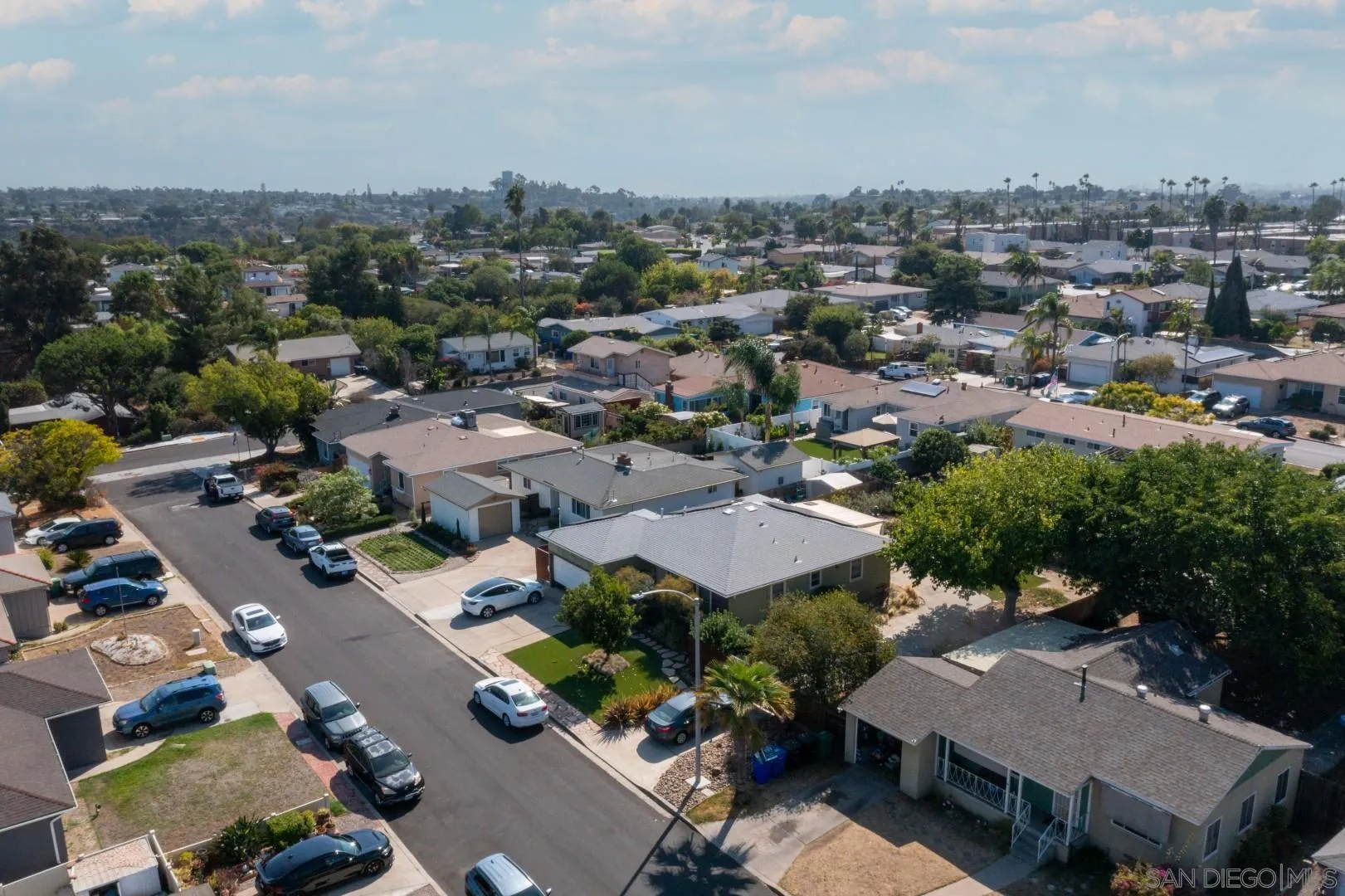 https://cdn.realtyfeed.com/cdn/127/260021414/f089d3fa0103807af8c208817ec5aa81.webp