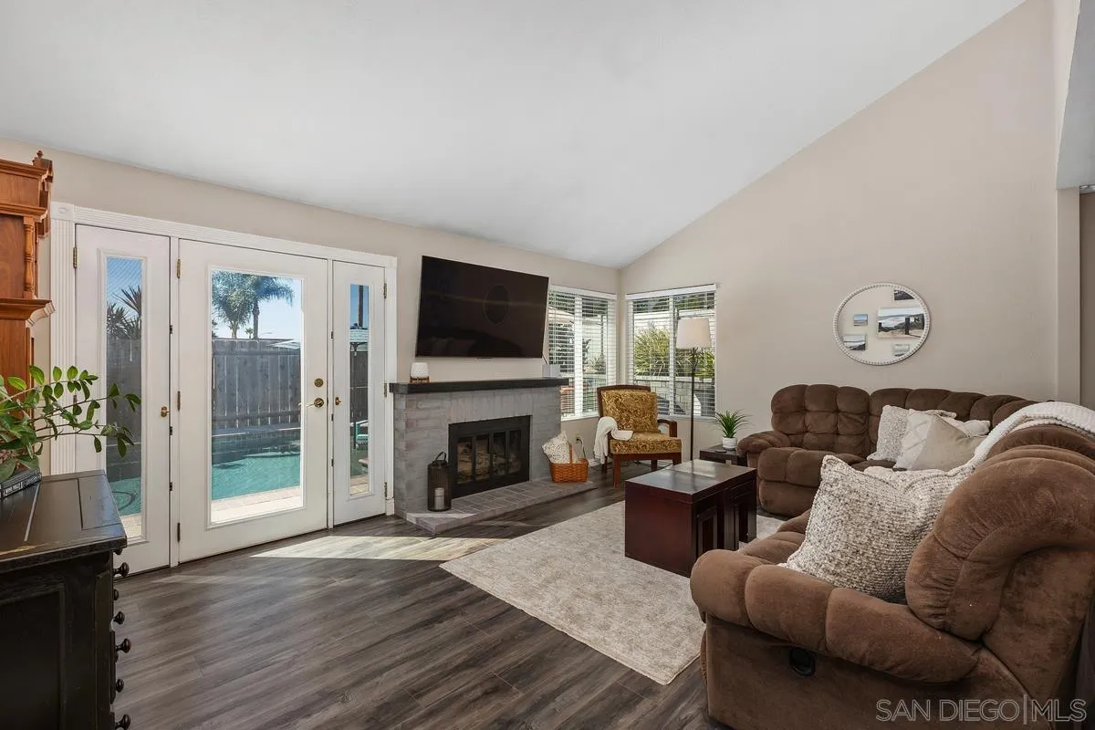 https://cdn.realtyfeed.com/cdn/127/260021417/0db4d14cbcc0112a17dc76b3179353bd.webp