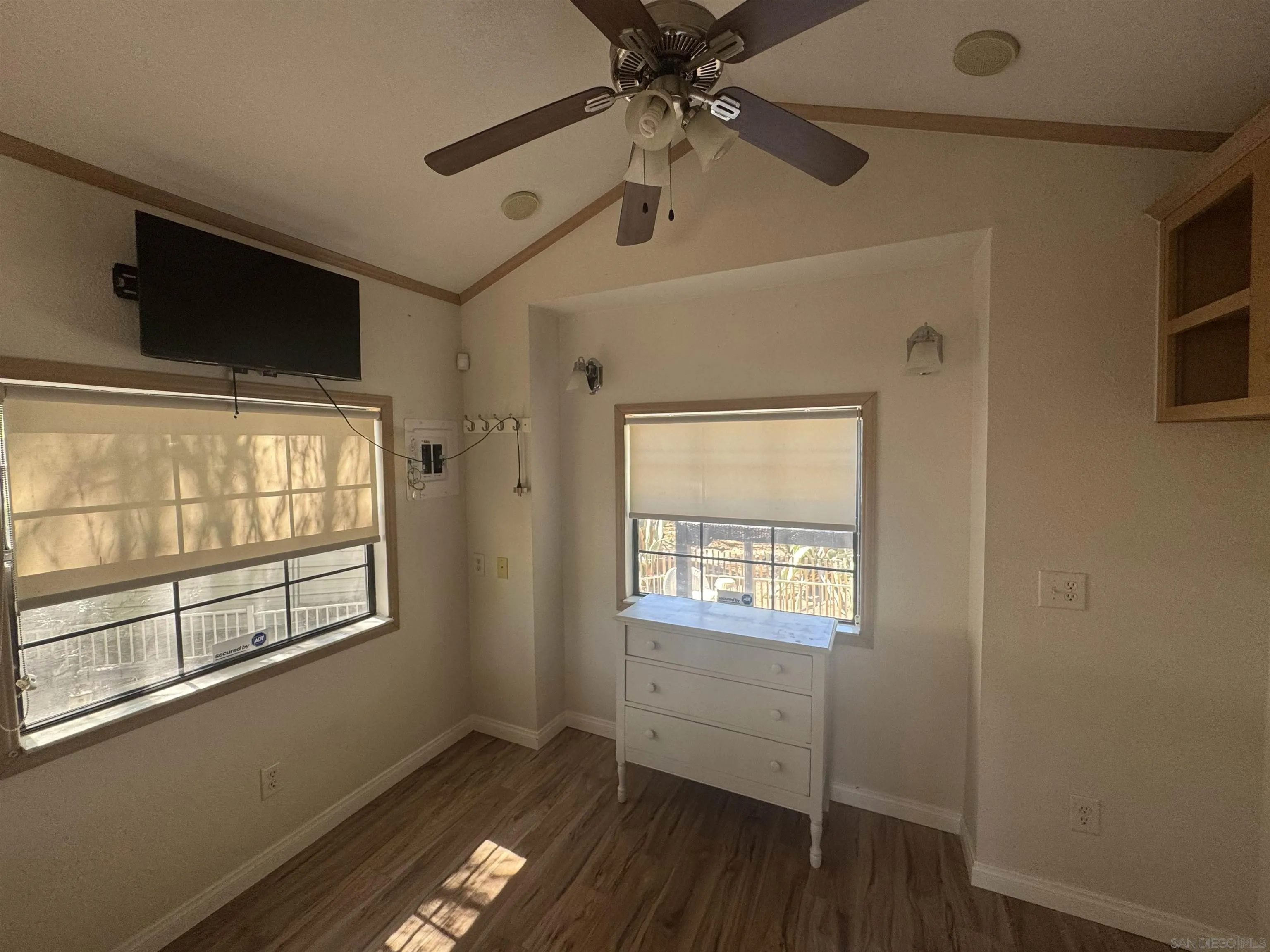 https://cdn.realtyfeed.com/cdn/127/260021421/526b9e2d711dfc48cc671476993a300e.webp