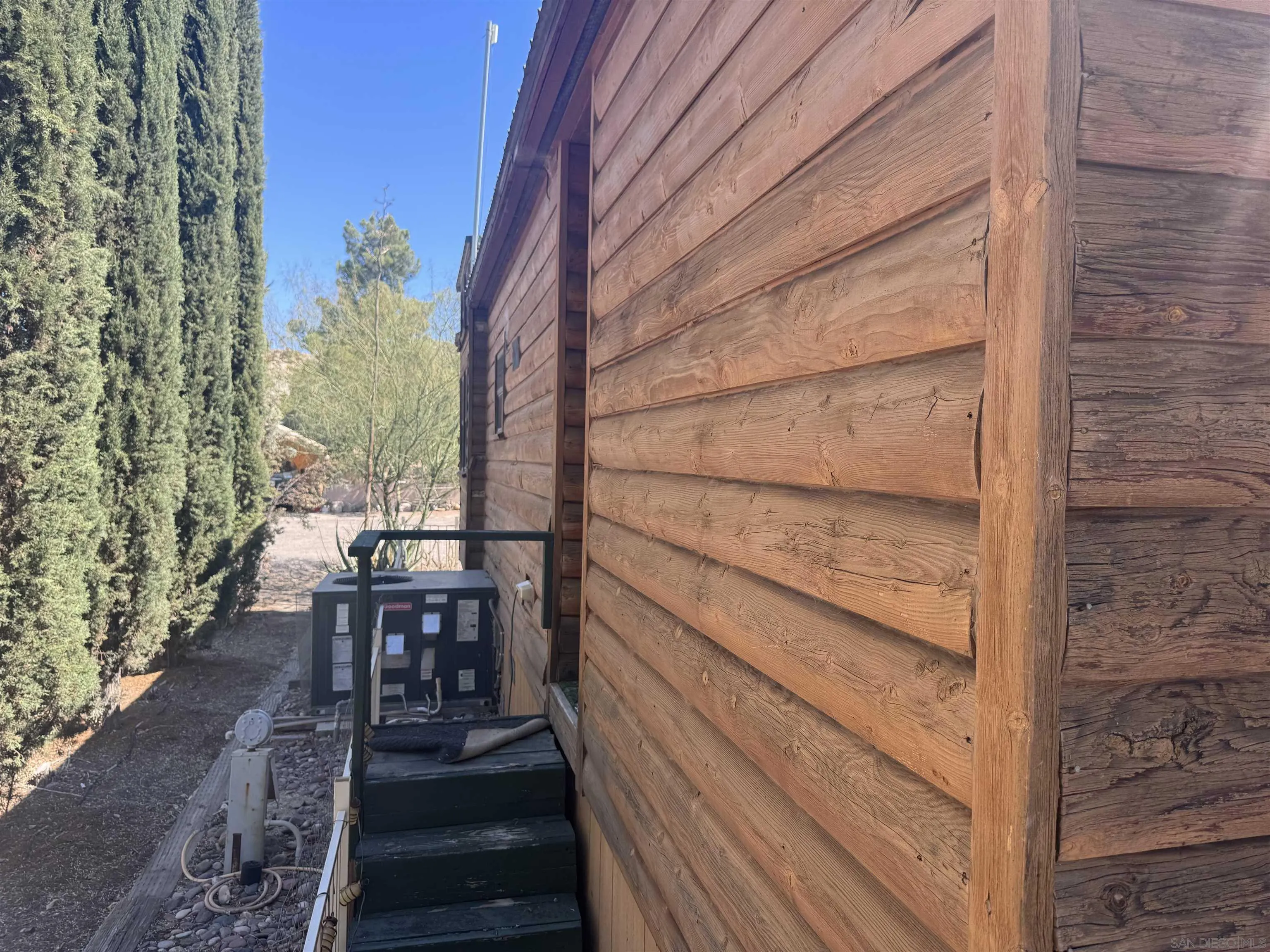 https://cdn.realtyfeed.com/cdn/127/260021421/ad34285a2004c827a9da27d656217d73.webp