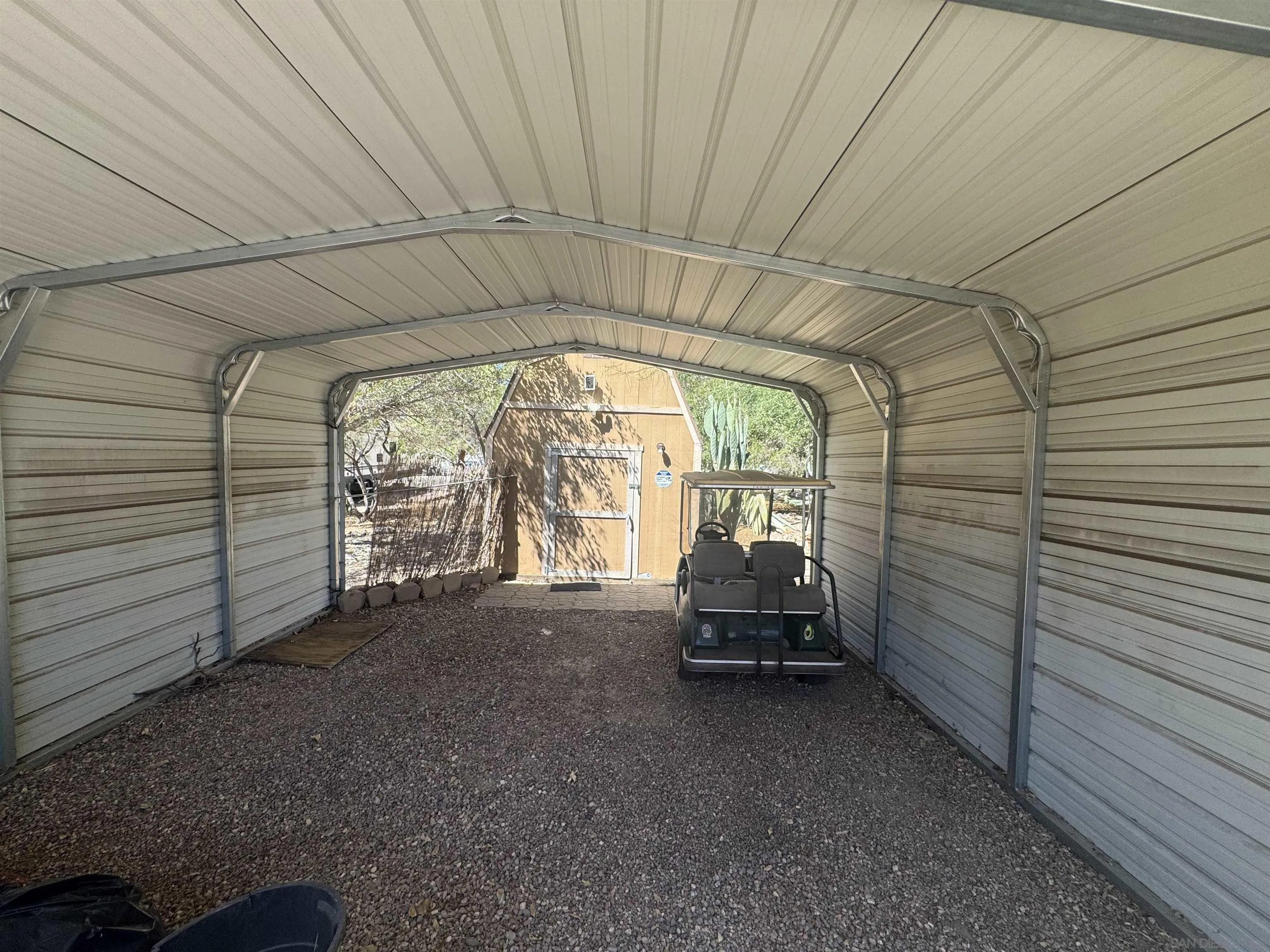 https://cdn.realtyfeed.com/cdn/127/260021421/f37e6be7d5e59f69437a818a233f96a2.webp