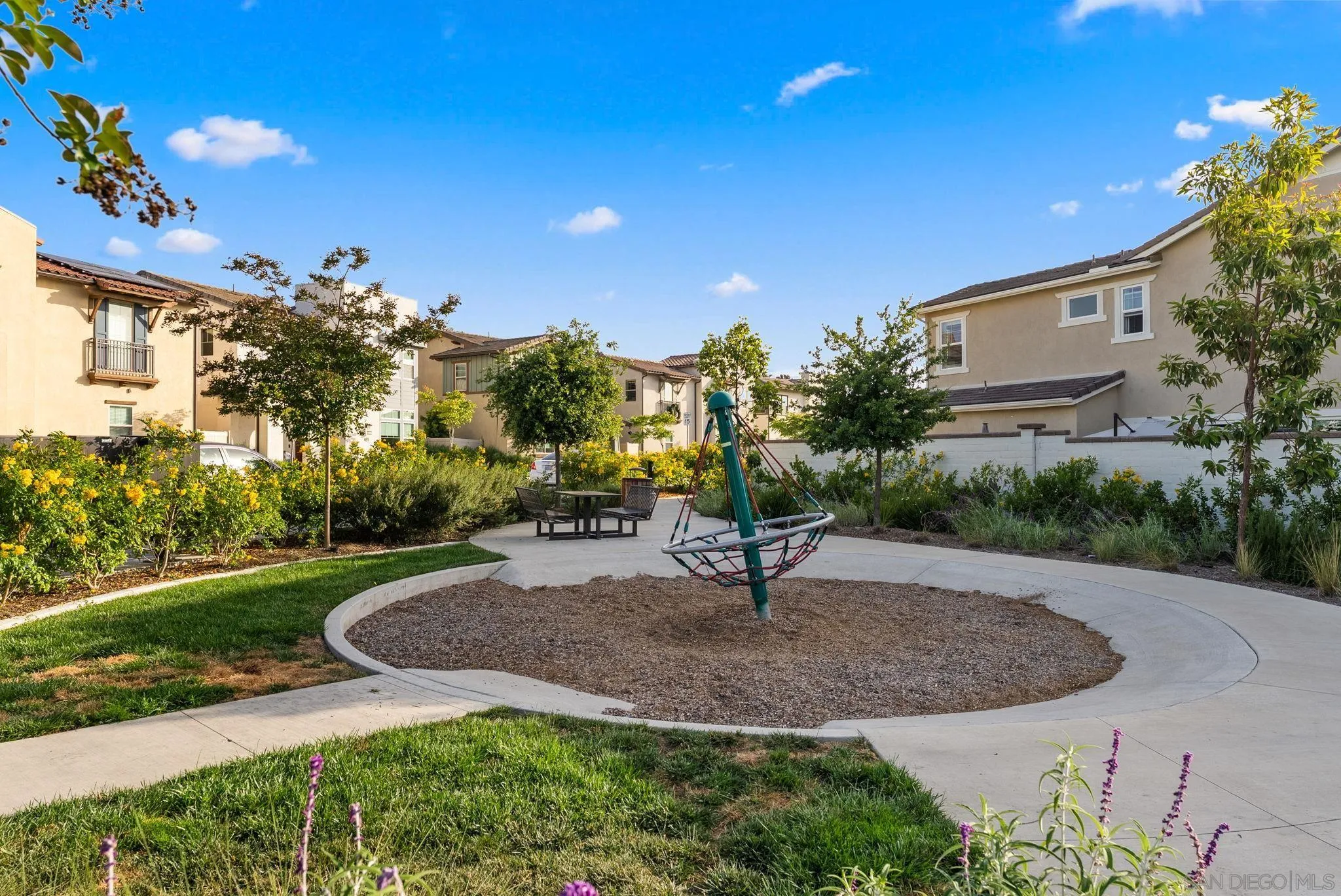 https://cdn.realtyfeed.com/cdn/127/260021425/7d828b70c957d72c55d59c0e8b8c11fa.webp