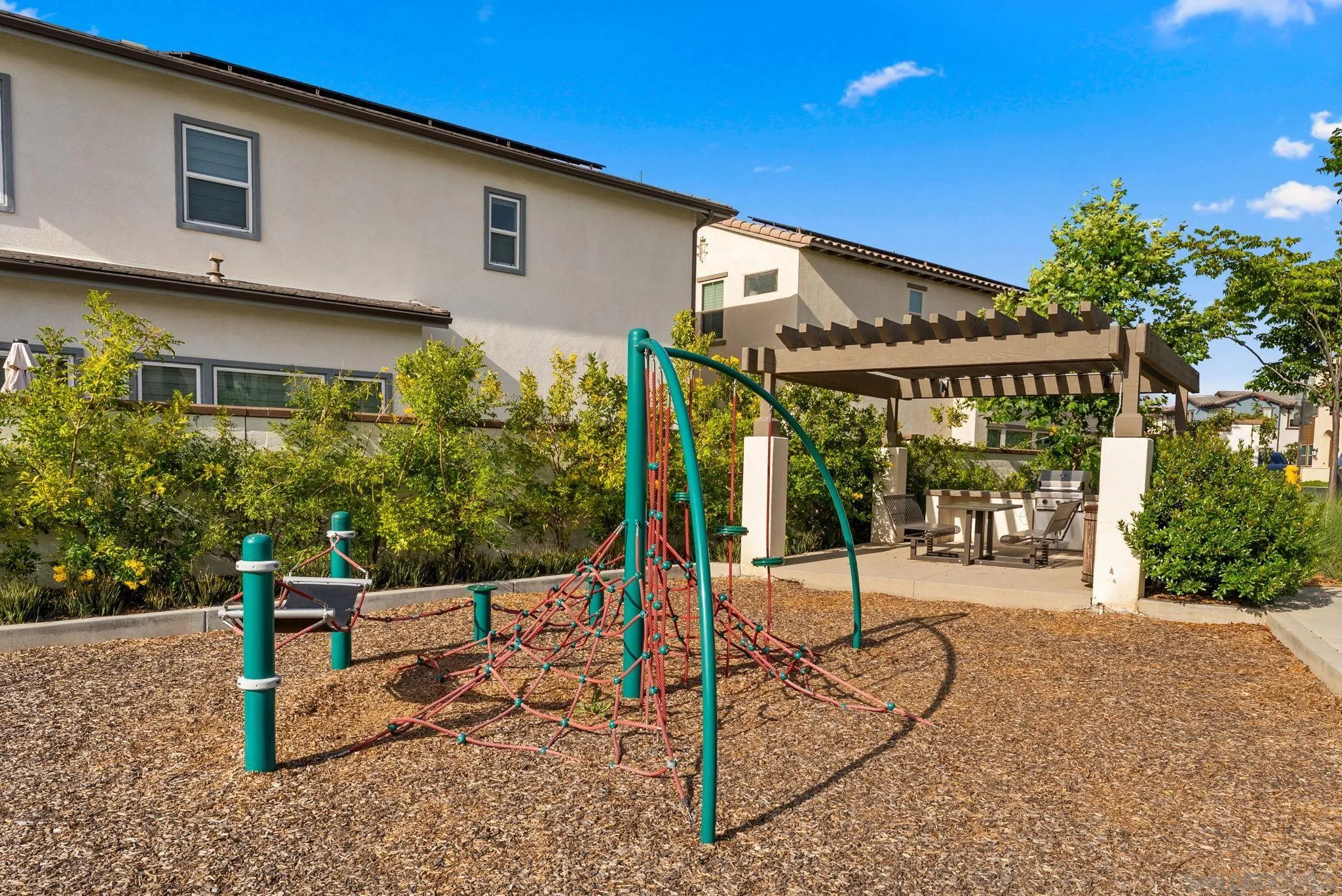 https://cdn.realtyfeed.com/cdn/127/260021425/df09295cacac17dcf2b9aa01cd7a732a.webp