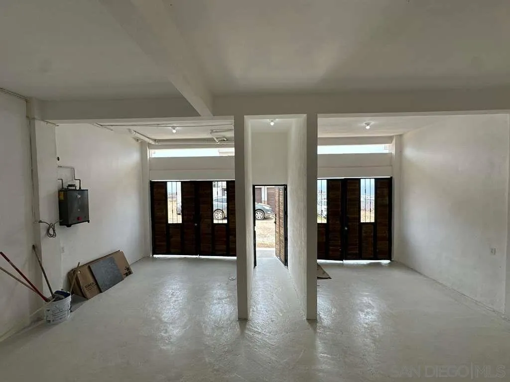 206 Ave. Santa Monica, Col. San Miguel Tijuana Mexico, Tijuana, CA 99999, photo 17