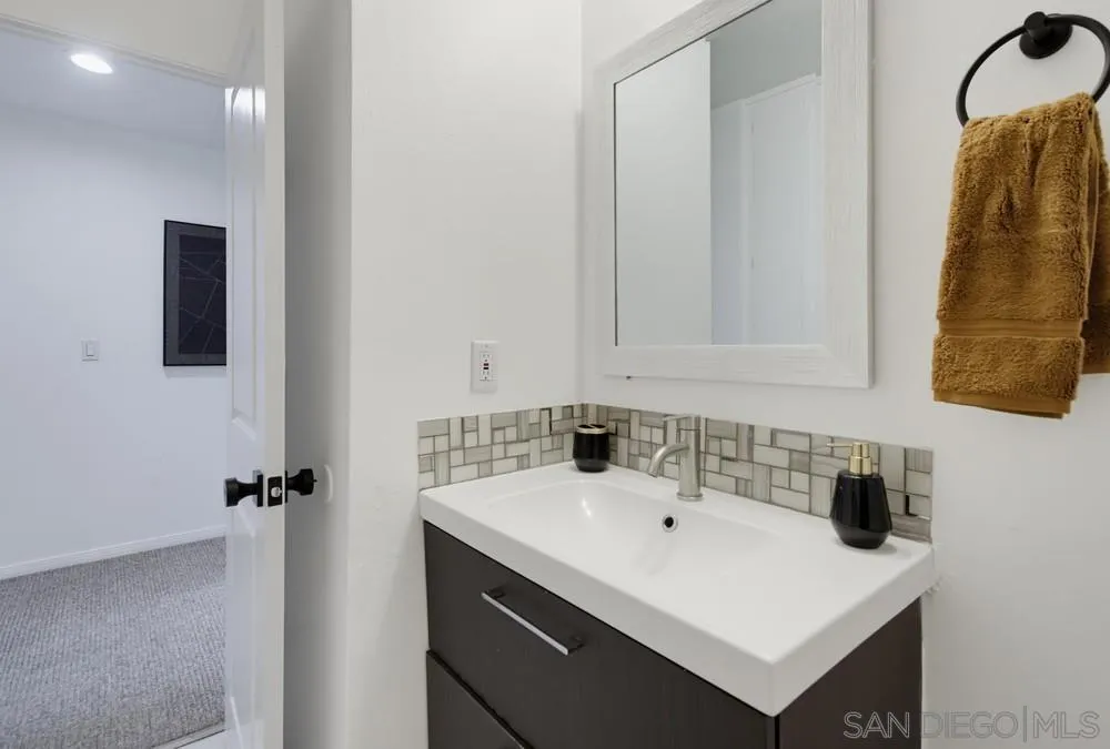 https://cdn.realtyfeed.com/cdn/127/260021429/083814e6bddfedf54df78e3ffa739a47.webp