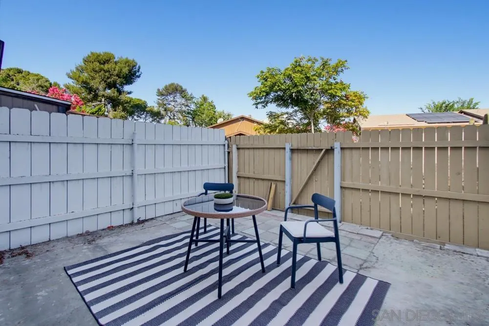 https://cdn.realtyfeed.com/cdn/127/260021429/e5ca14a18b1e5332dac15743896d7128.webp