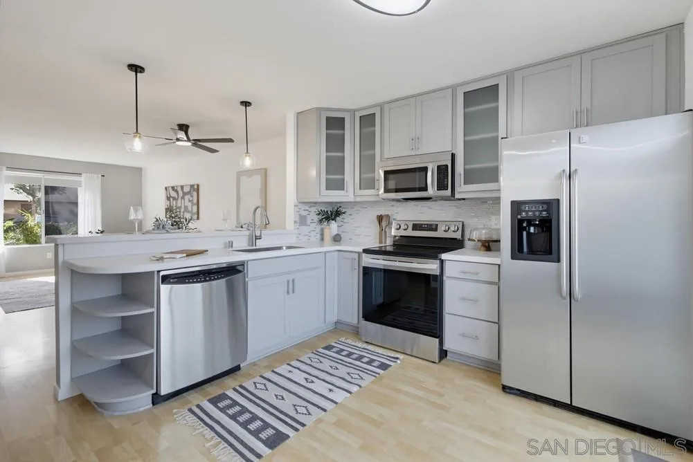 https://cdn.realtyfeed.com/cdn/127/260021429/e9ea9a0371ac0d0f55f43b14736bd160.webp