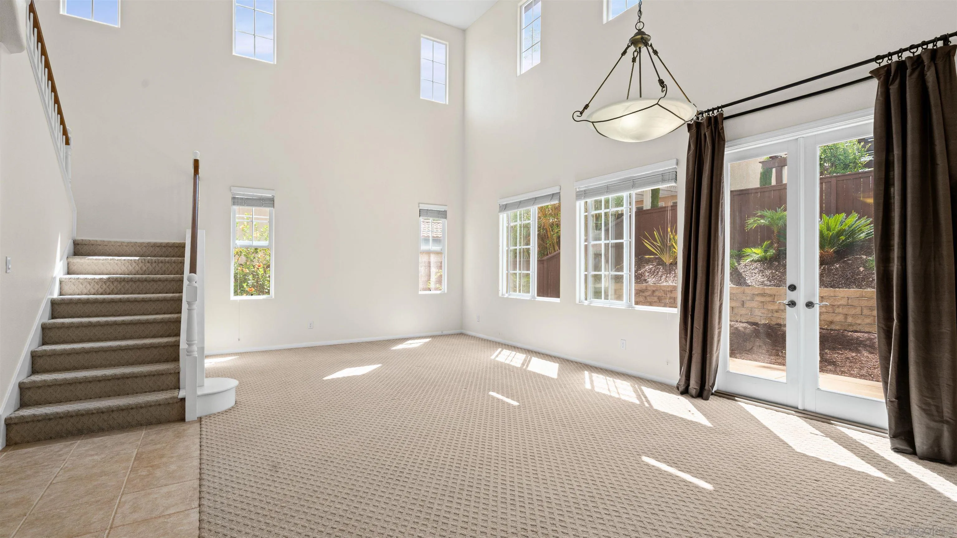 https://cdn.realtyfeed.com/cdn/127/260021430/5bb6e323d2fa832e3f1ad5dbda826f37.webp