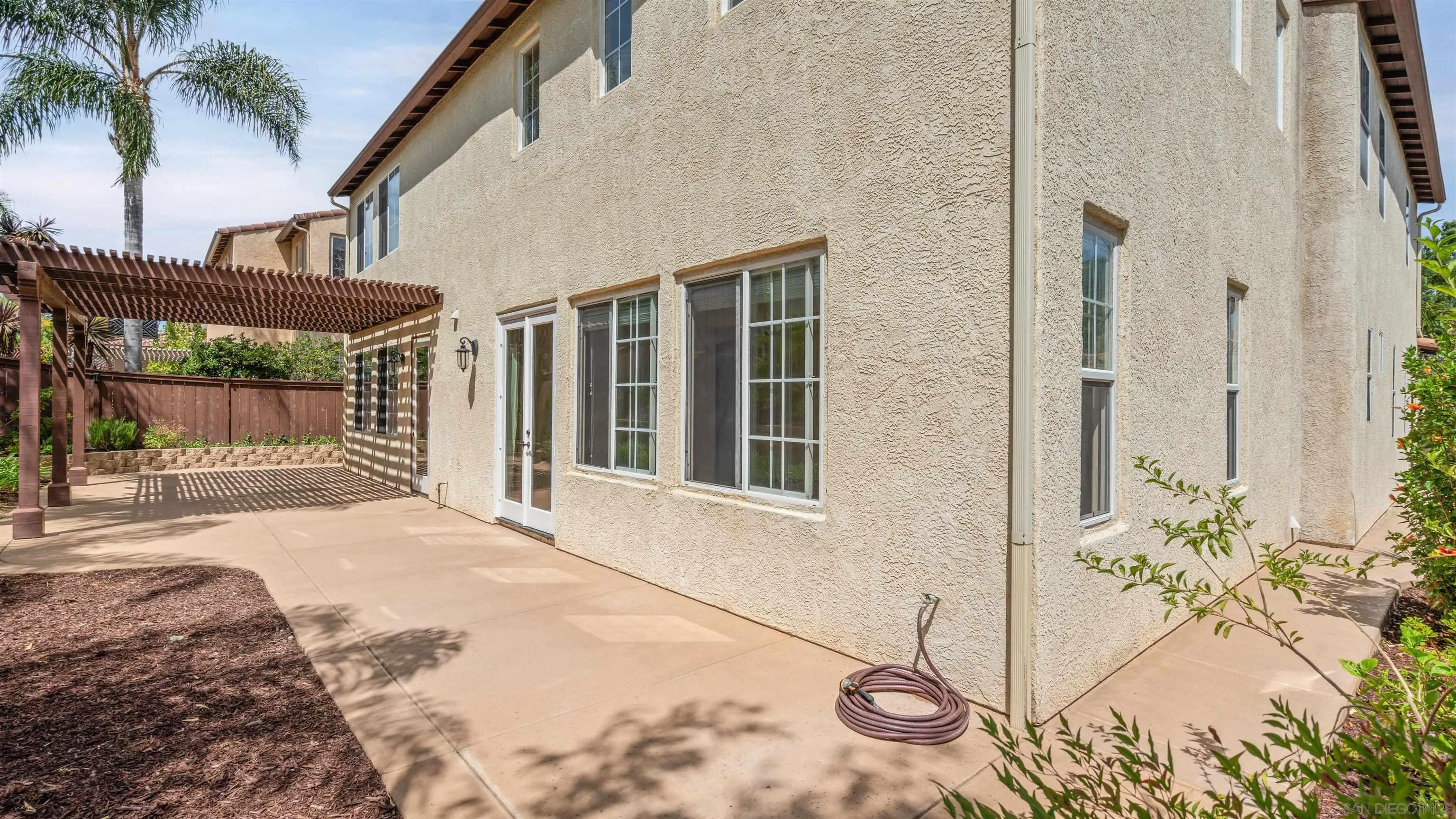 https://cdn.realtyfeed.com/cdn/127/260021430/9f2f457412013a42c82299104c70859c.webp