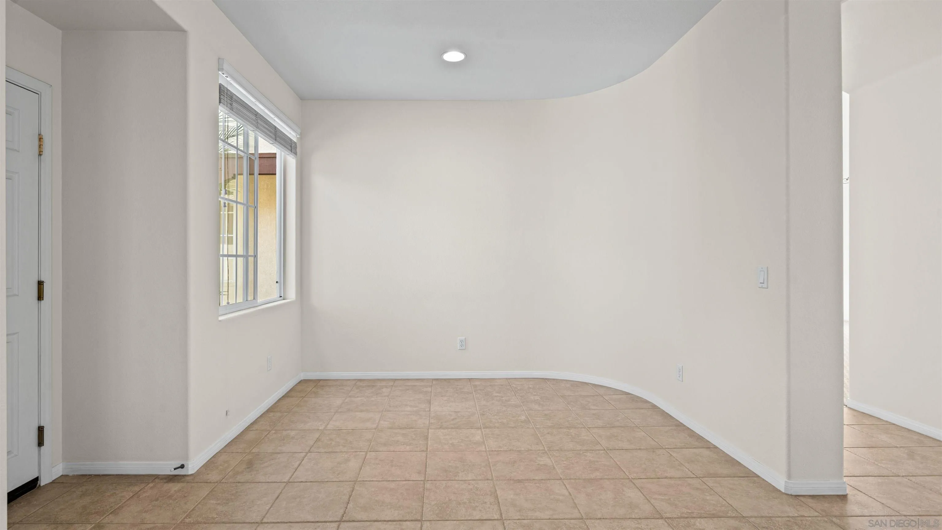 https://cdn.realtyfeed.com/cdn/127/260021430/c6dcc73625acb98e9f90447bffc47f0e.webp