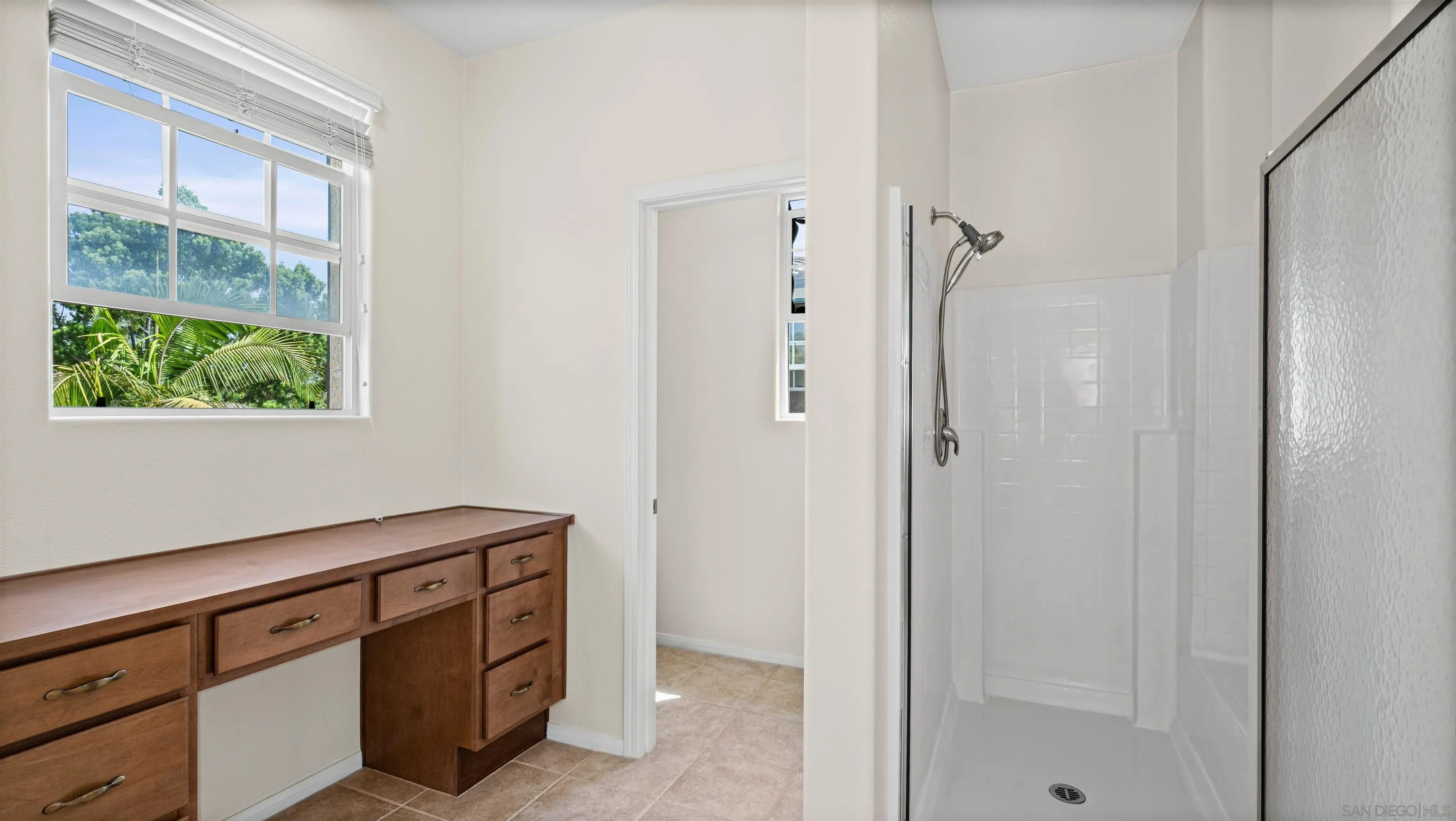 https://cdn.realtyfeed.com/cdn/127/260021430/f1929ea99caf8daeb3e04152260ea7dc.webp