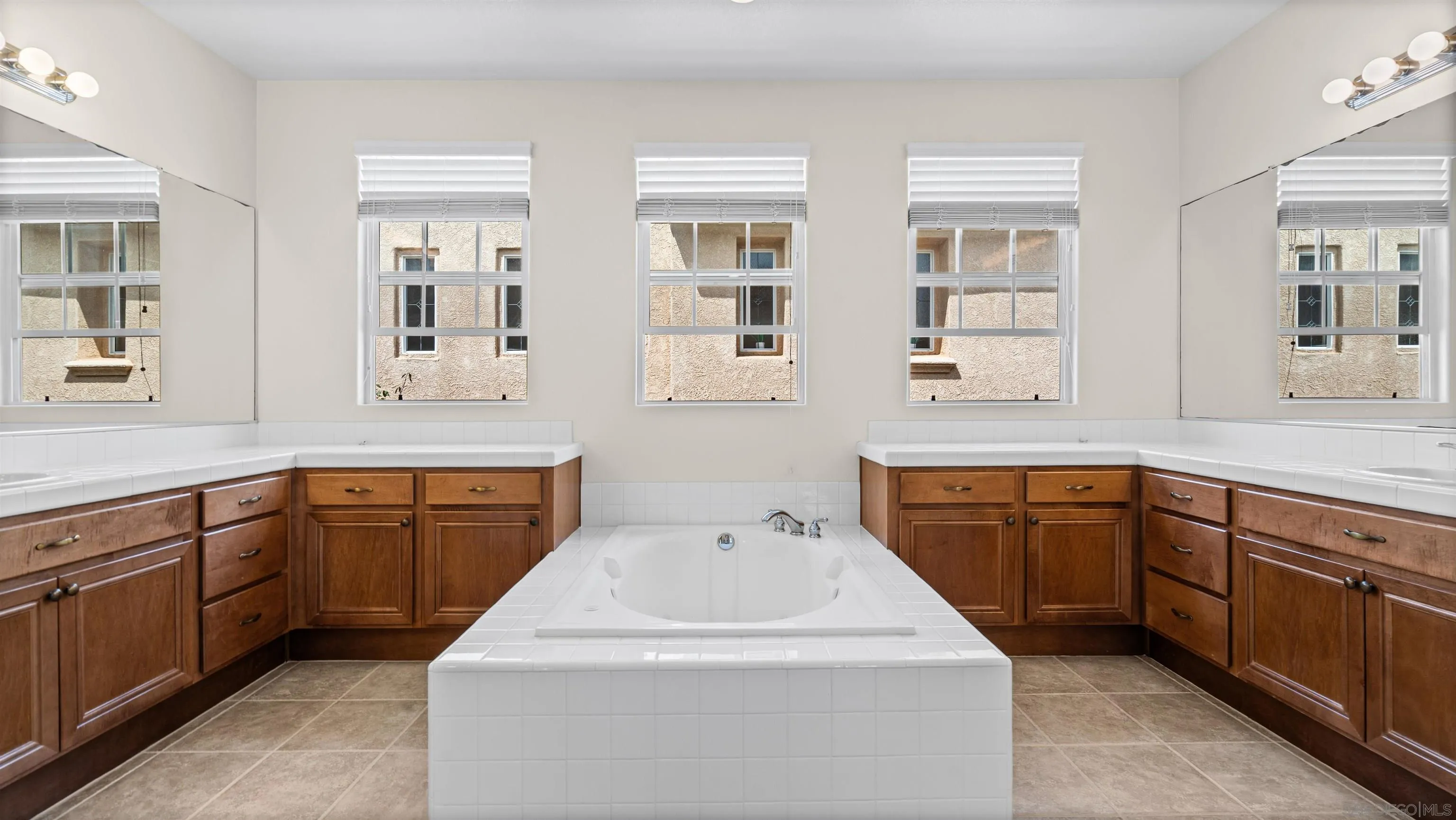 https://cdn.realtyfeed.com/cdn/127/260021430/f45dcc6355c8a52357d032bf0c5ef11b.webp