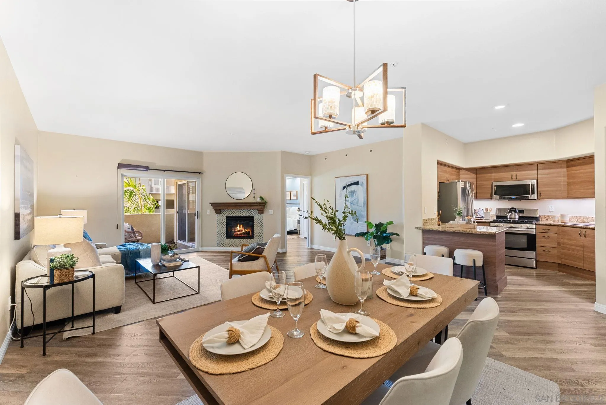 https://cdn.realtyfeed.com/cdn/127/260021433/310160607d6d51c74bcdd7e571f451c3.webp