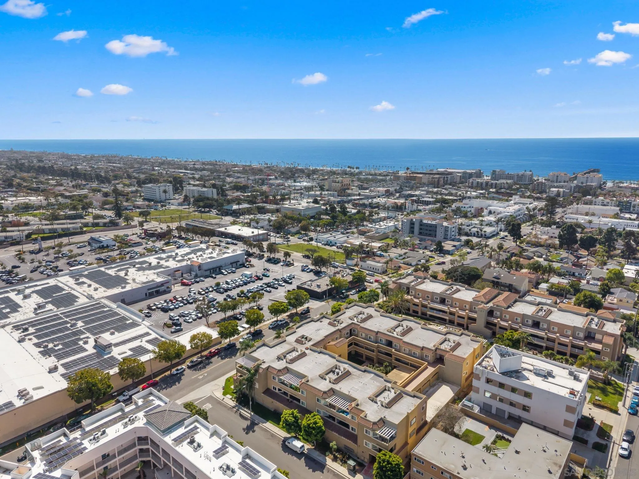 https://cdn.realtyfeed.com/cdn/127/260021433/719c56755126467ccb9b5eea3ed6d265.webp