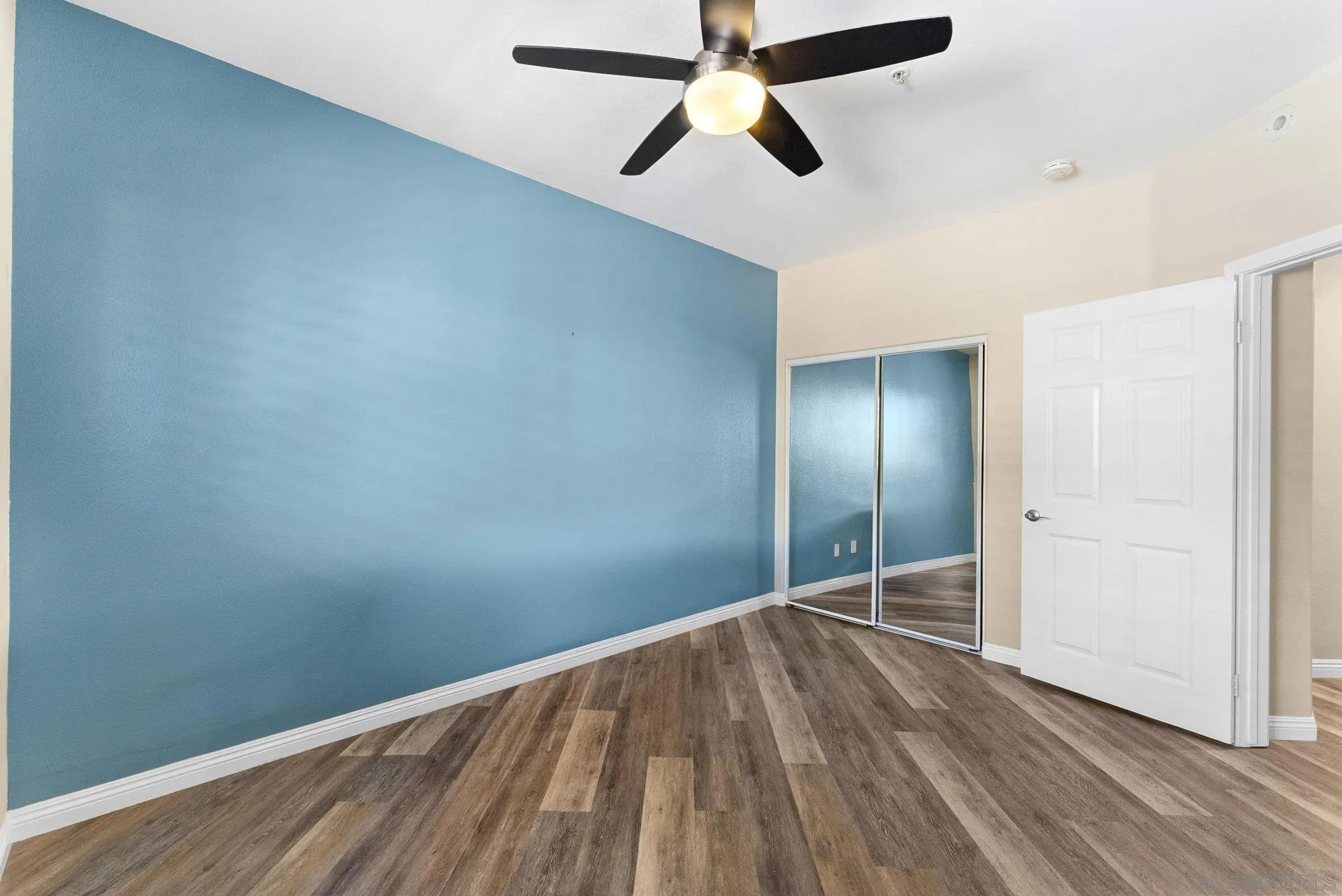https://cdn.realtyfeed.com/cdn/127/260021433/7ffb672cbad55932990218f483a9bc2f.webp