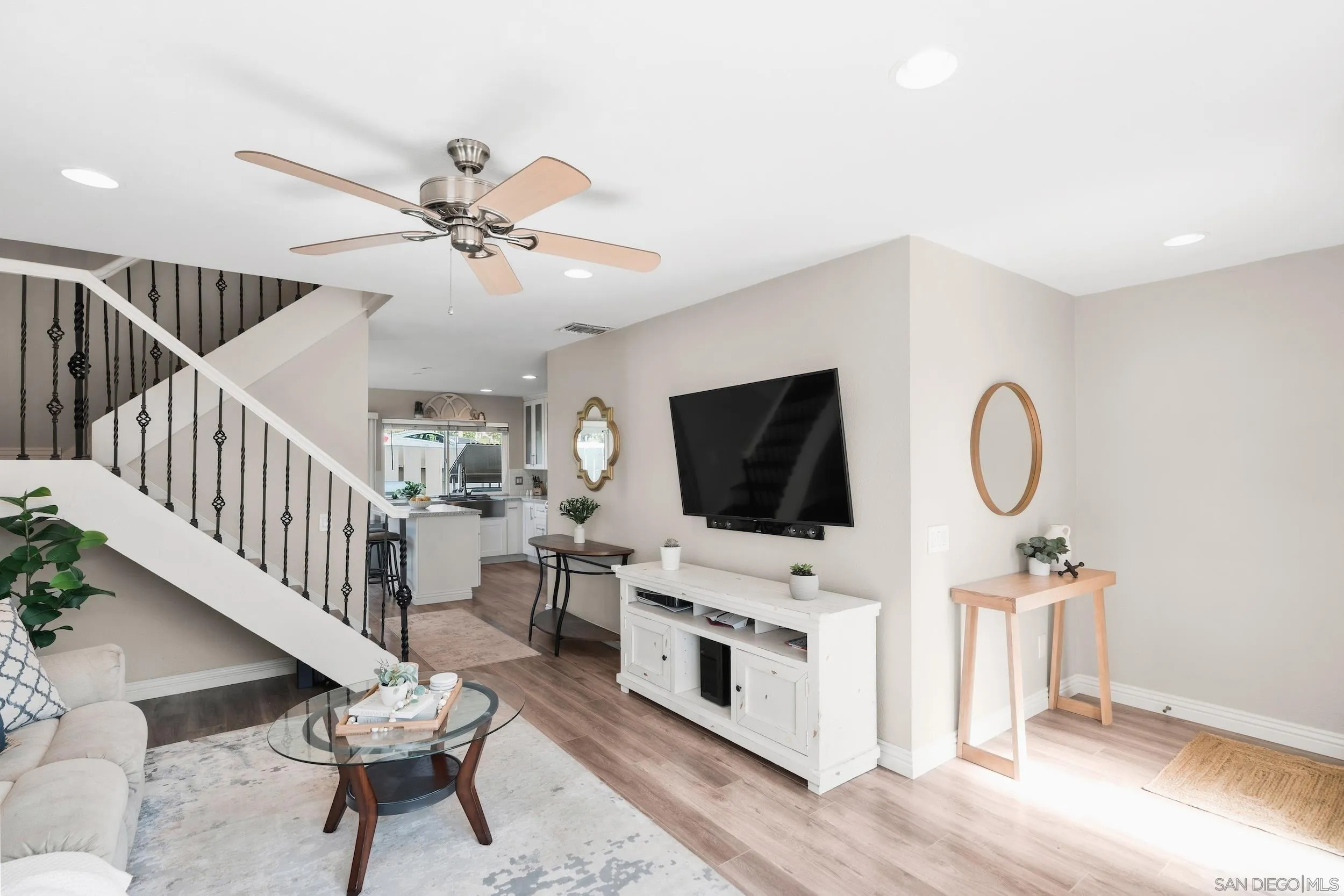 https://cdn.realtyfeed.com/cdn/127/260021435/4f373d383e23fdfeb88d6b929b43287e.webp