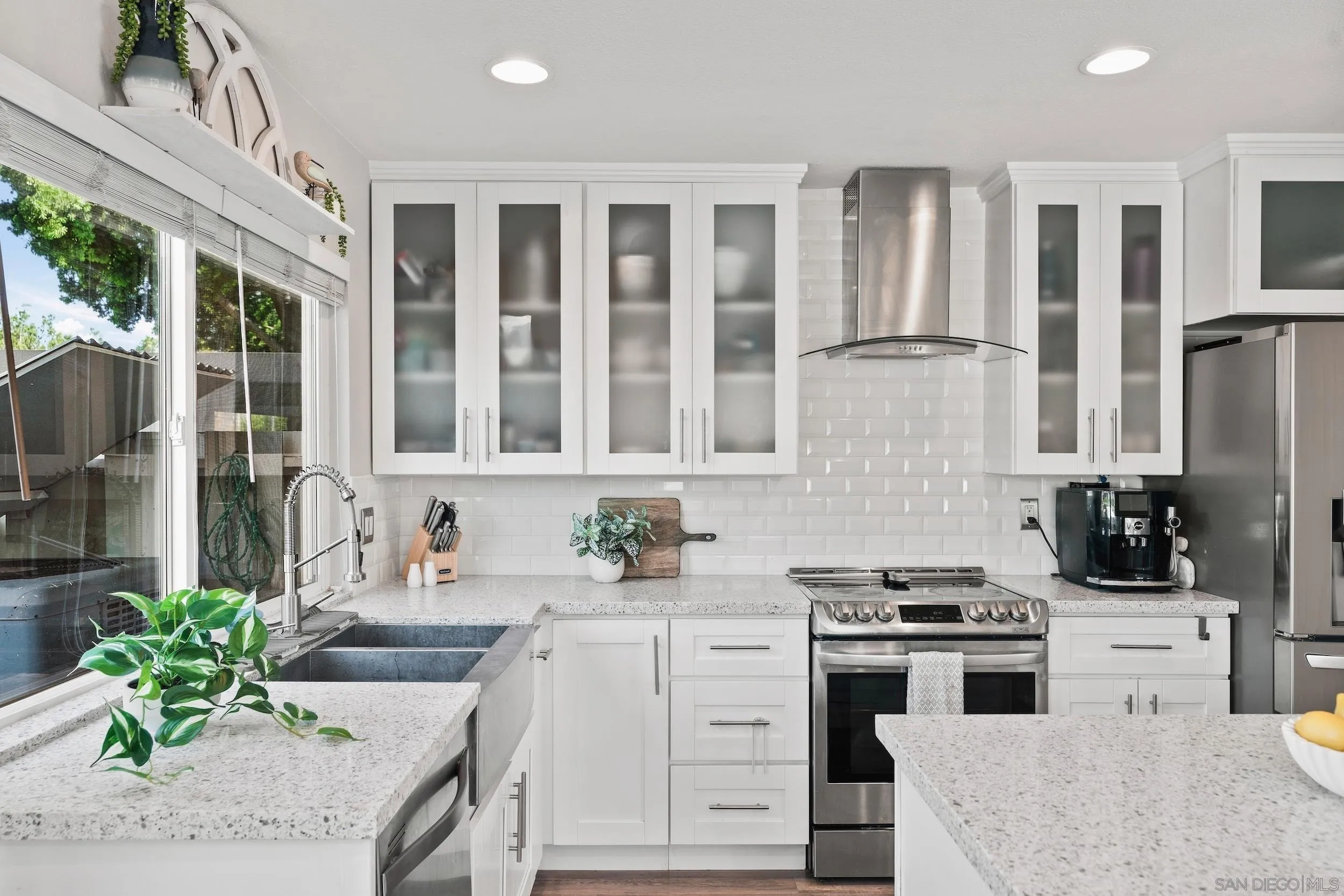 https://cdn.realtyfeed.com/cdn/127/260021435/7b42ba7e6eb2db6eb2c4af2b7cd76752.webp
