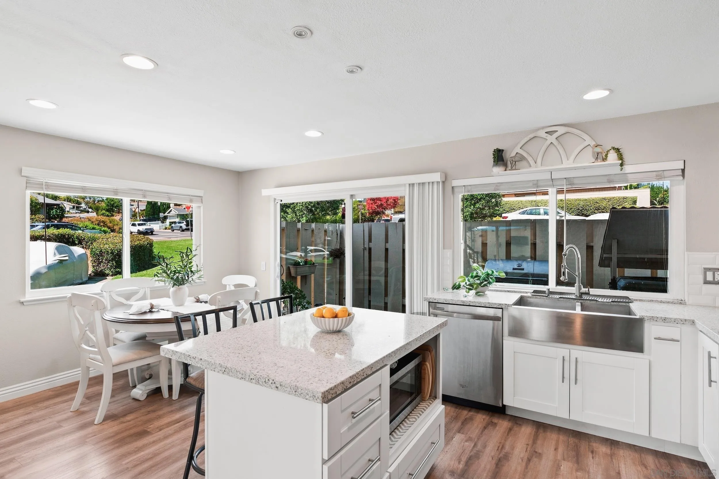 https://cdn.realtyfeed.com/cdn/127/260021435/d21dfd971e93e561ec567f58bab7989e.webp