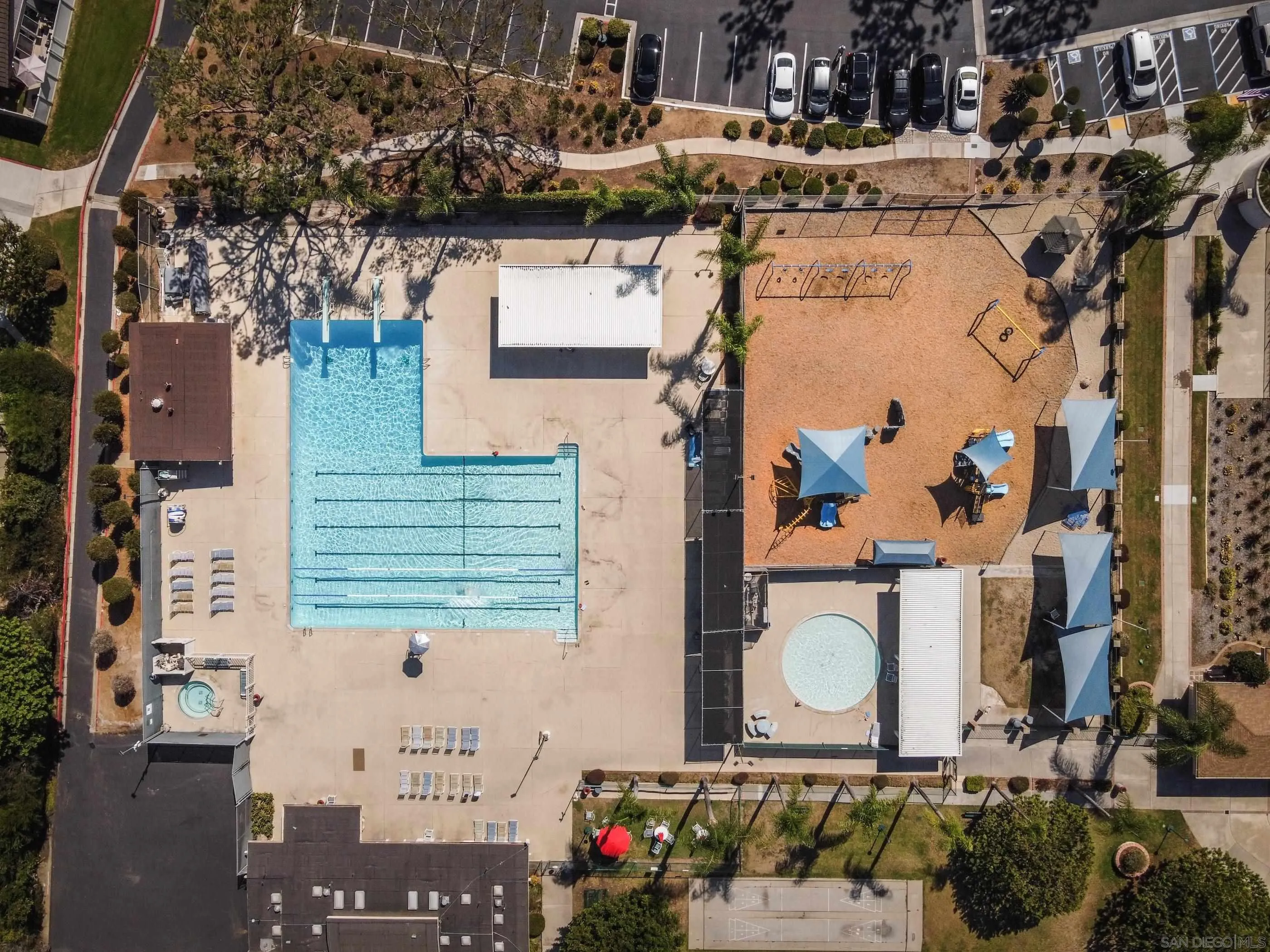 https://cdn.realtyfeed.com/cdn/127/260021435/d8f6efdfb84d0ff2085eb61c36daa302.webp
