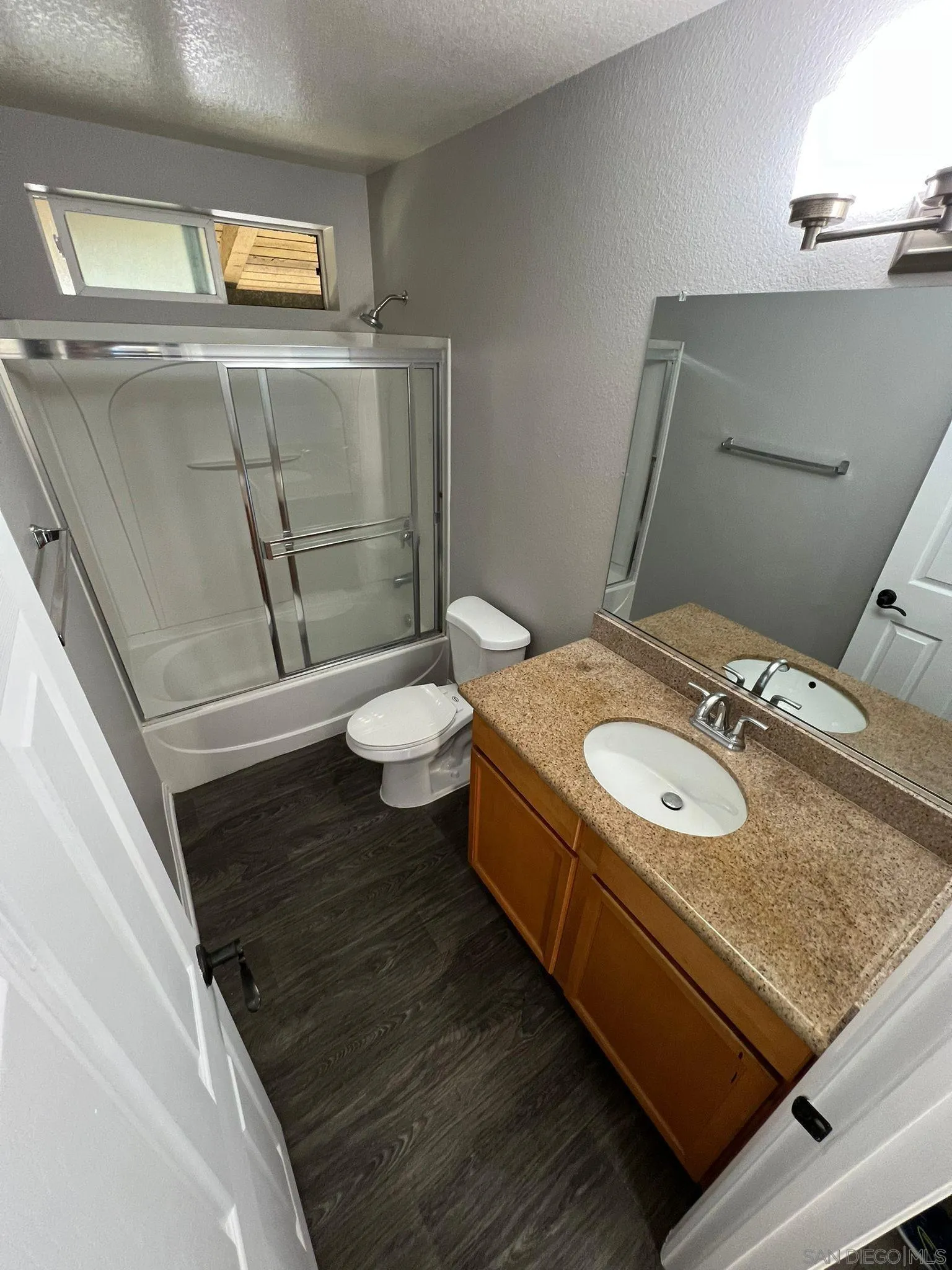 https://cdn.realtyfeed.com/cdn/127/260021446/e2a5503f819bb1310e4761285051eb1c.webp