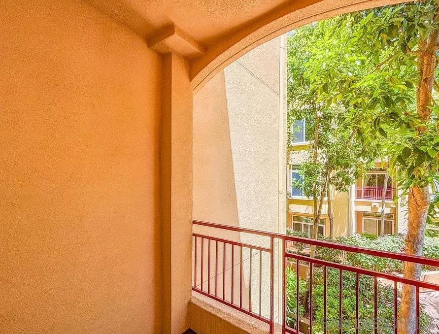https://cdn.realtyfeed.com/cdn/127/260021447/d789e44a4ab9d4606423f17f174af6b0.webp