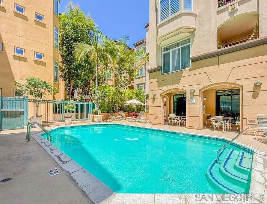 https://cdn.realtyfeed.com/cdn/127/260021447/e1d17648d91f37daa2fb1fd9f3d8e009.webp