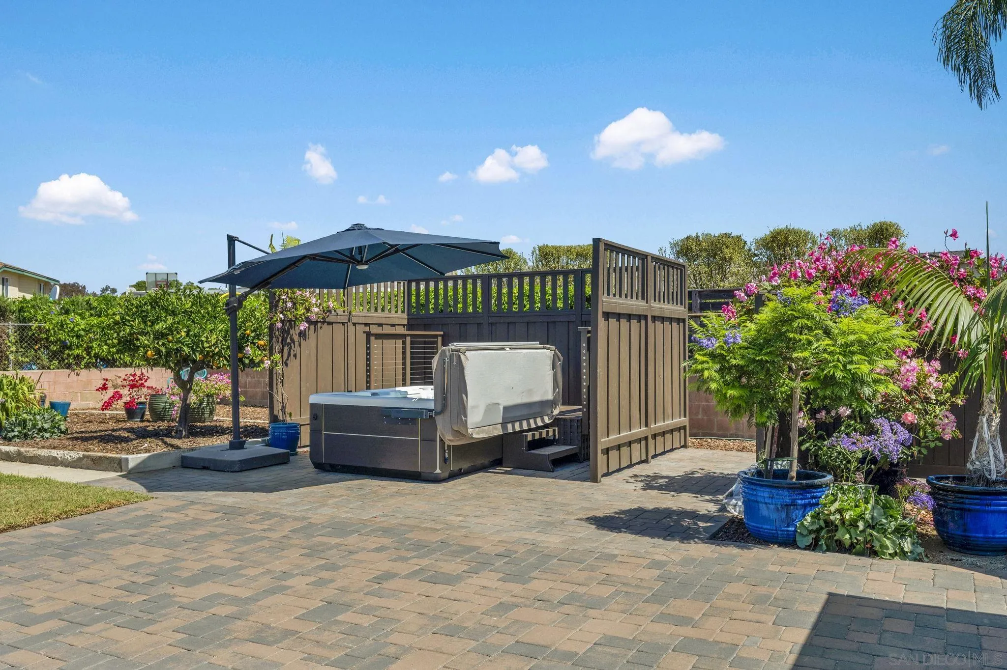 https://cdn.realtyfeed.com/cdn/127/260021449/f596b56c8f16fab322452e013aa4b1b1.webp