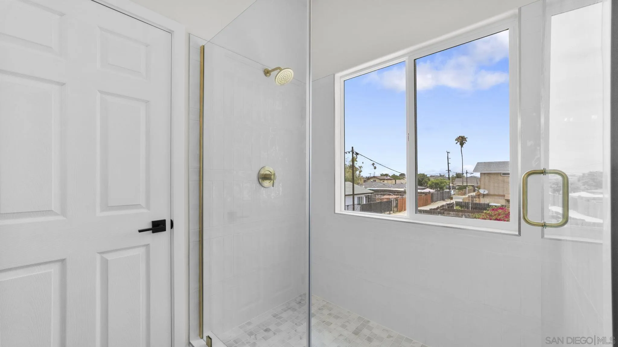 https://cdn.realtyfeed.com/cdn/127/260021450/956e3d954b6dcbb26c2d45a978832651.webp