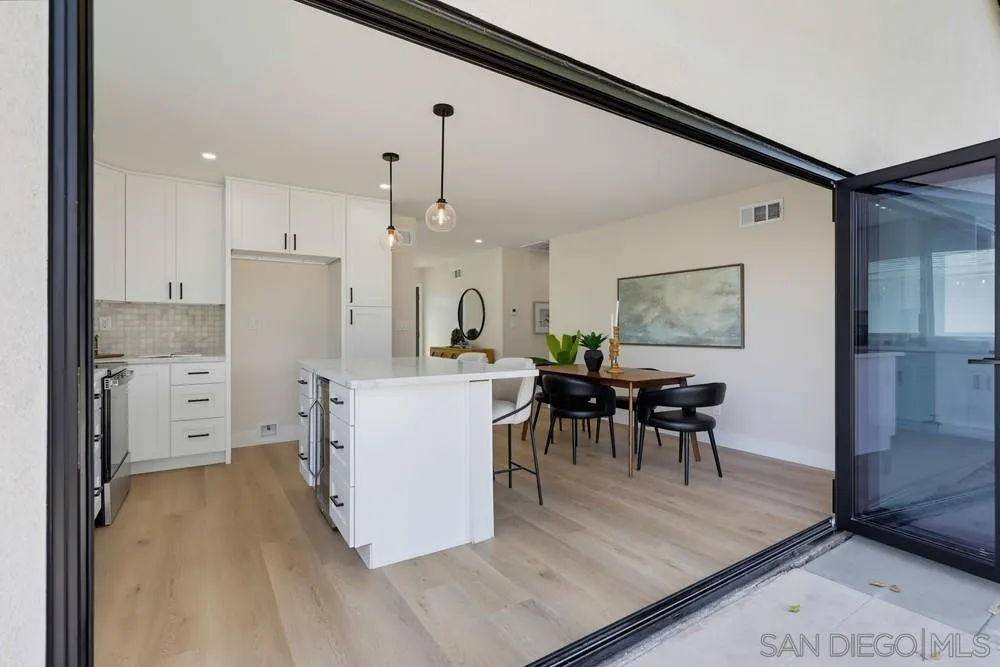 https://cdn.realtyfeed.com/cdn/127/260021451/c831717562f031a969a7dba4bcd783c0.webp