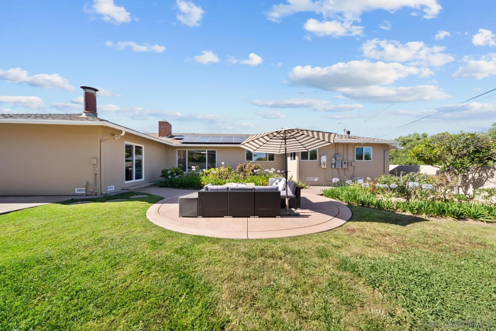 https://cdn.realtyfeed.com/cdn/127/260021454/0bf4978666ecdaf30848c46fab1c4c8d.webp